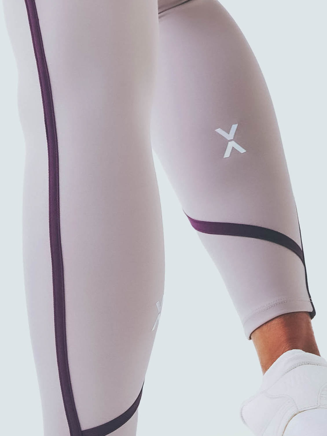 SIDE LINE WAIST CROSS LEGGINGS