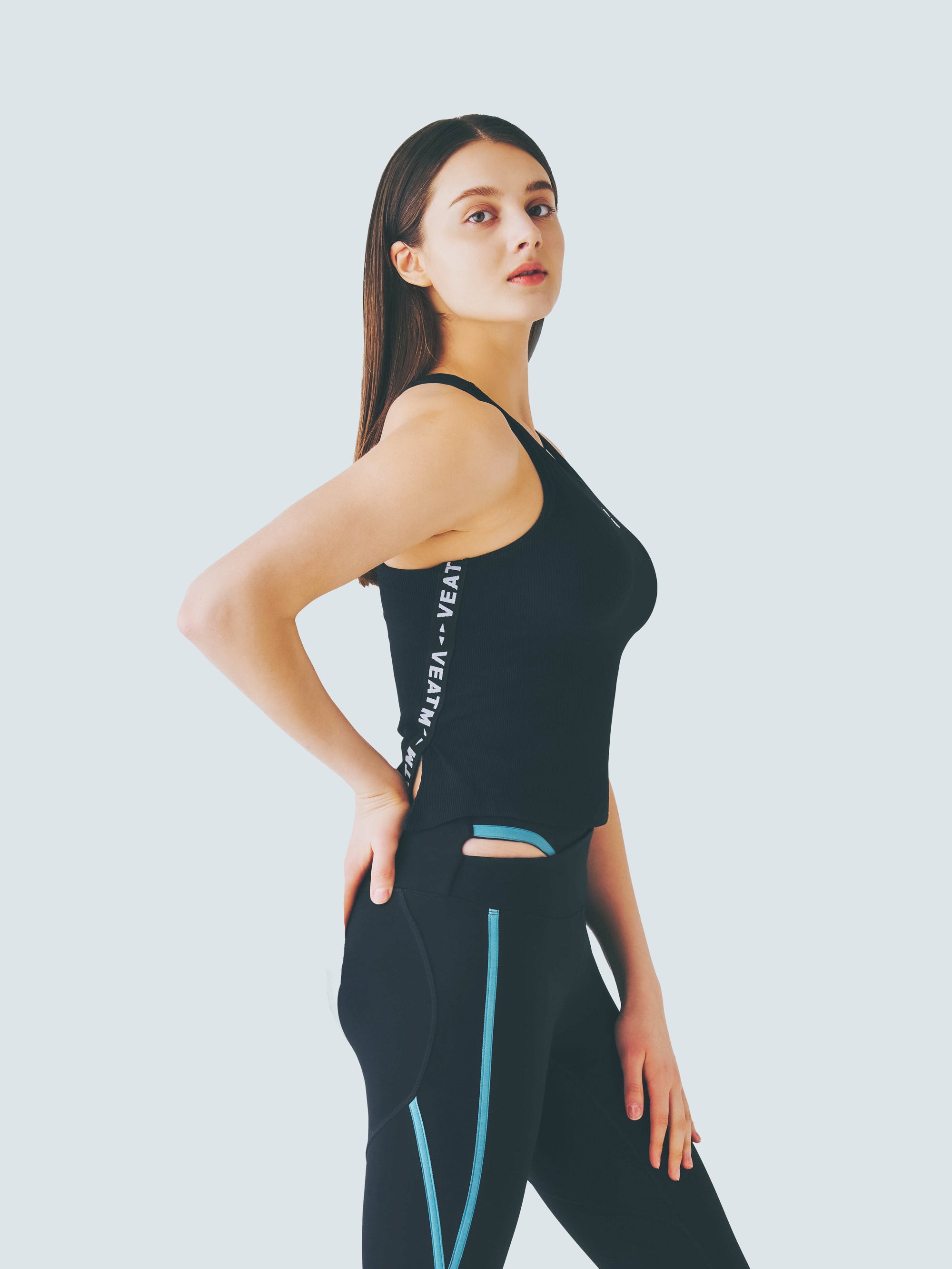 モデル身長:177cm 着用サイズ:L