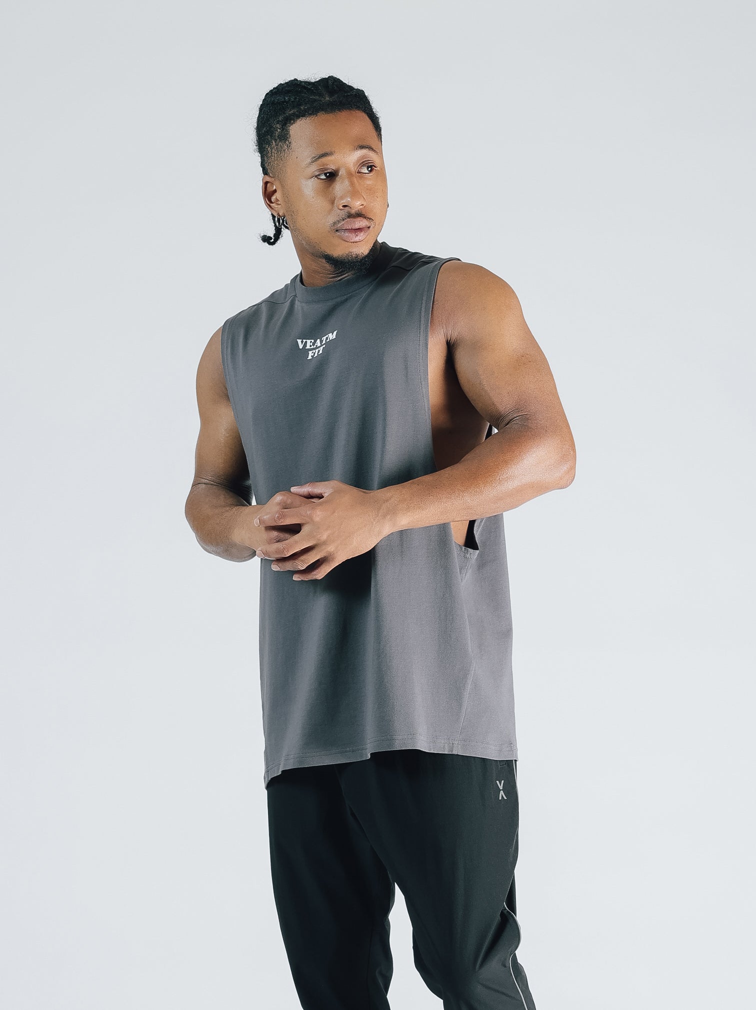 WORKOUT NO SLEEVE