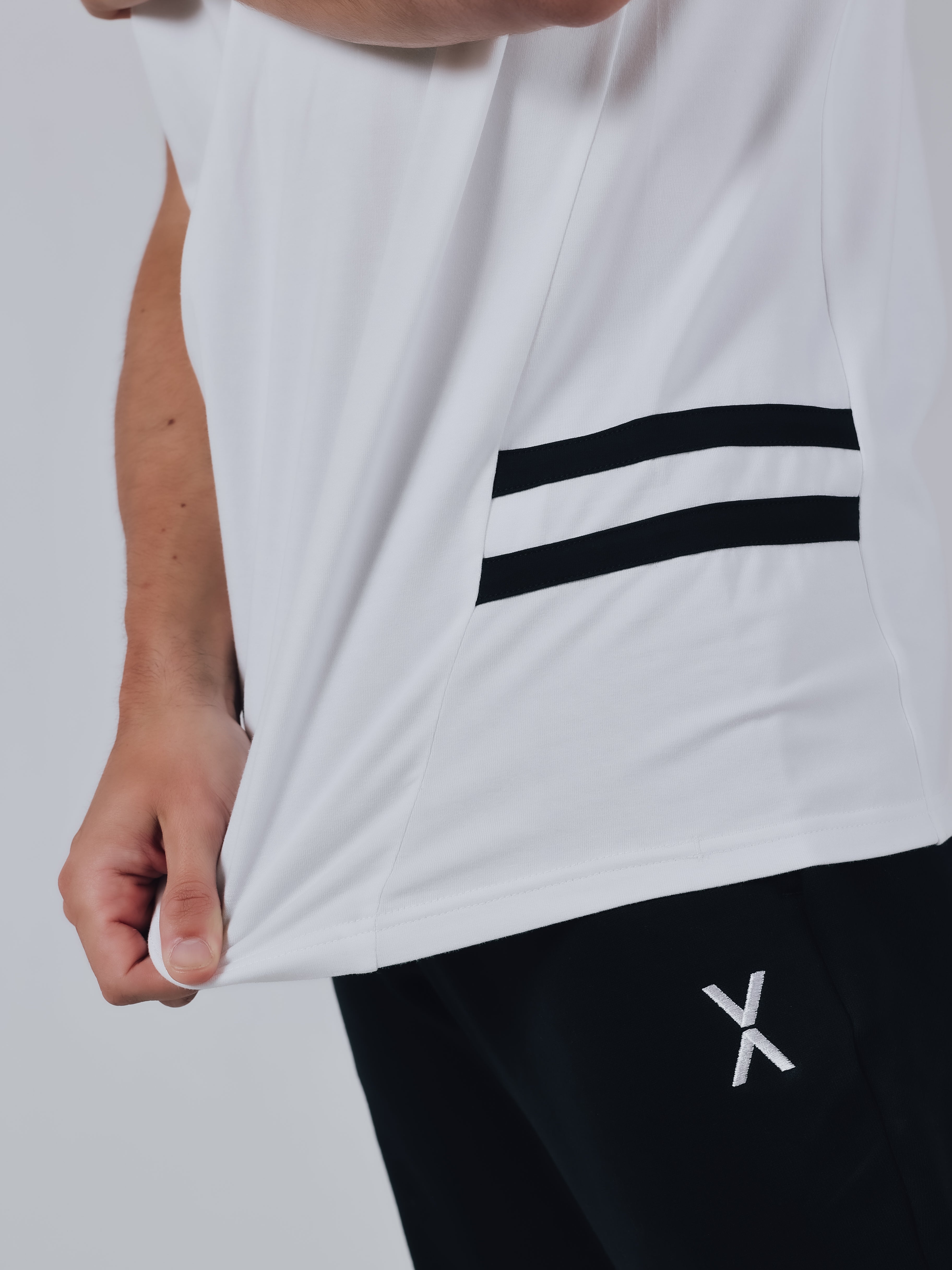 NO SLEEVE TOPS【OFFWHITE×BLACK】