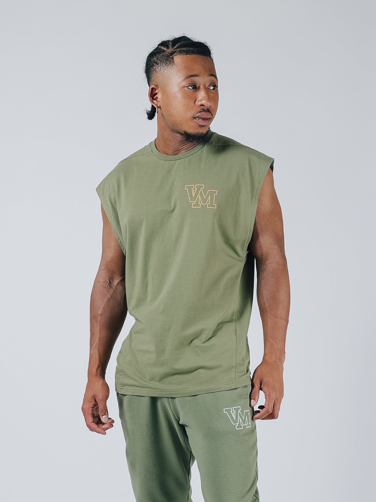 NO SLEEVE TOPS【KHAKI】