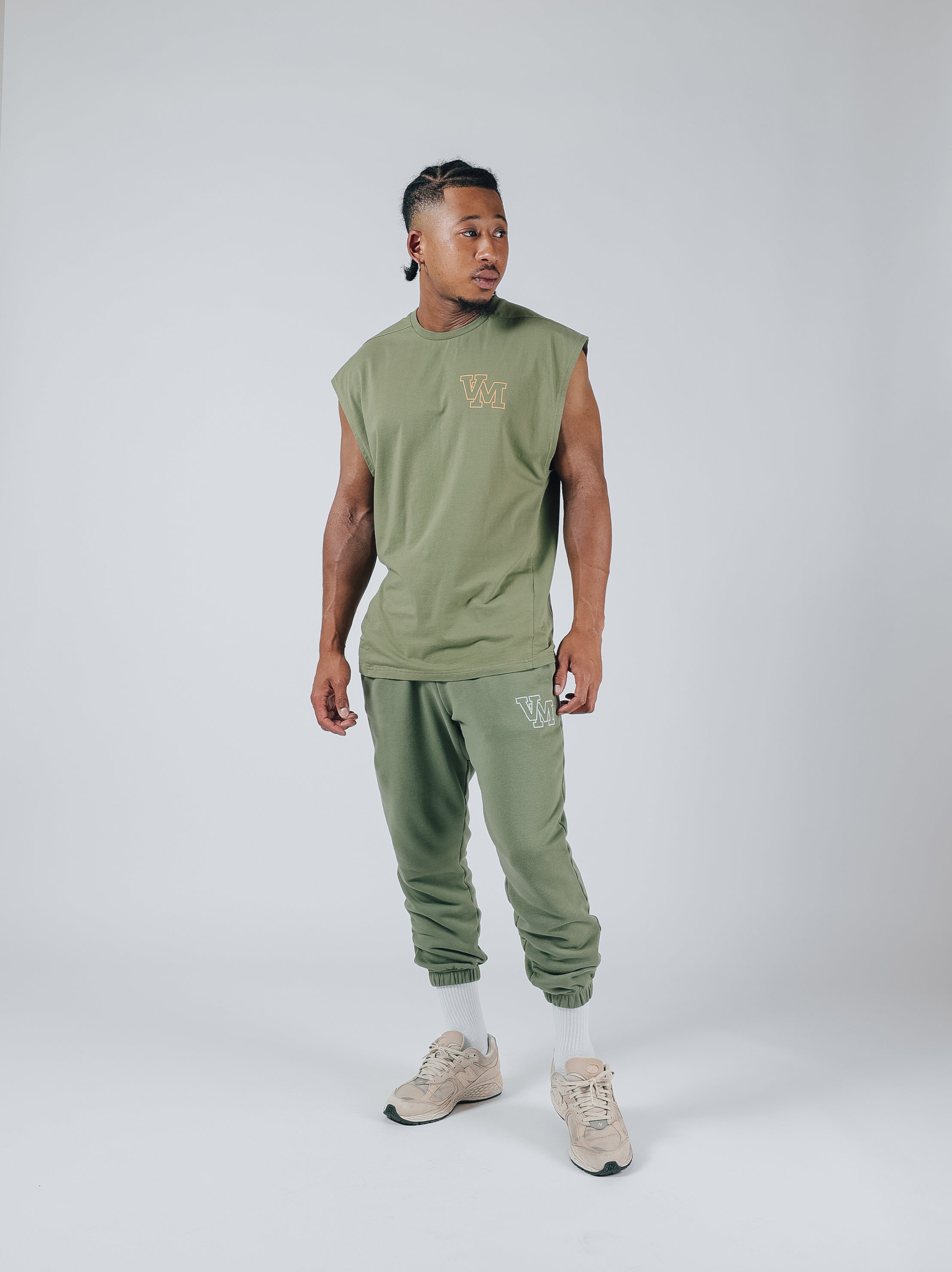 NO SLEEVE TOPS【KHAKI】