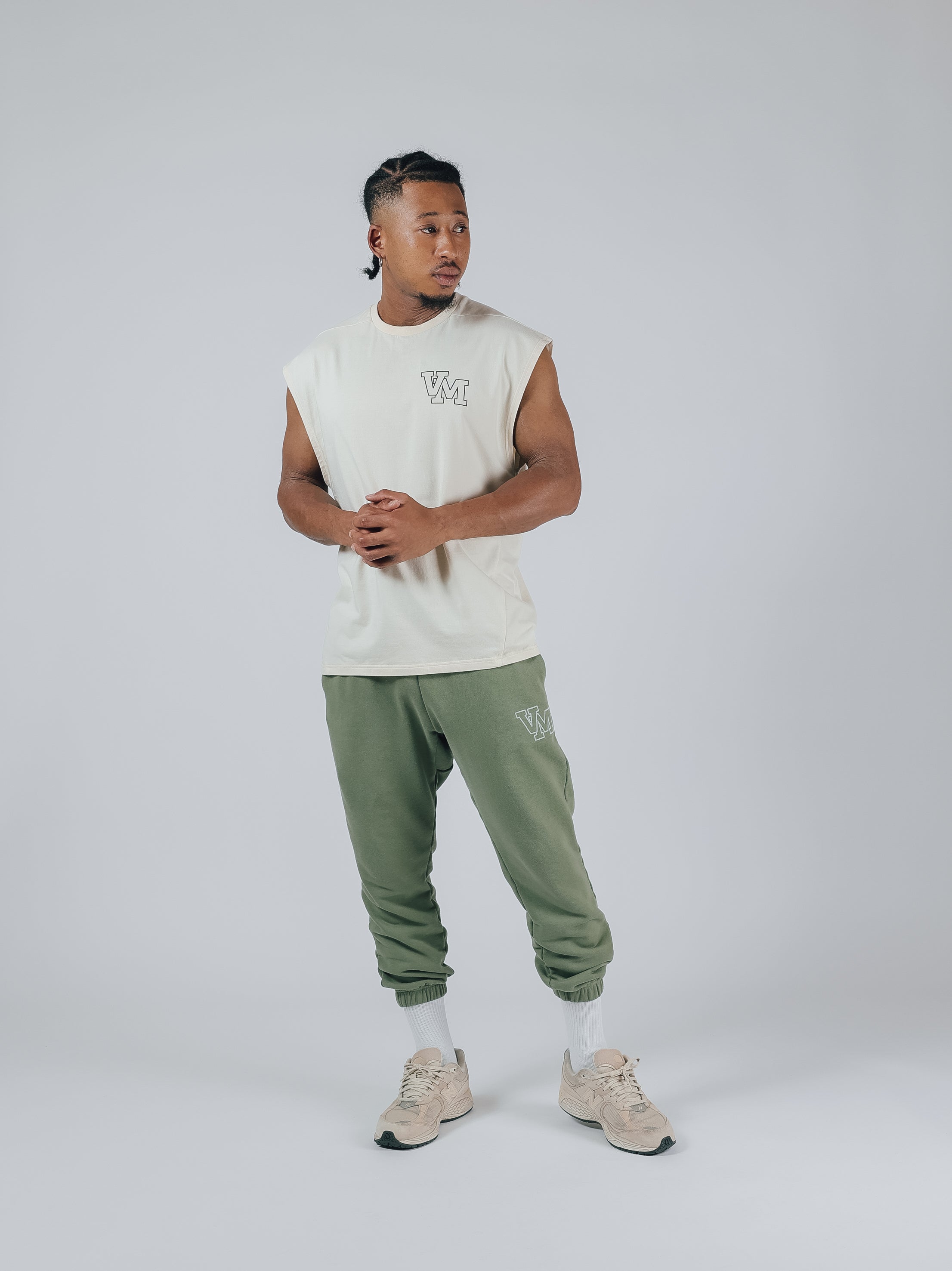 NO SLEEVE TOPS【IVORY】