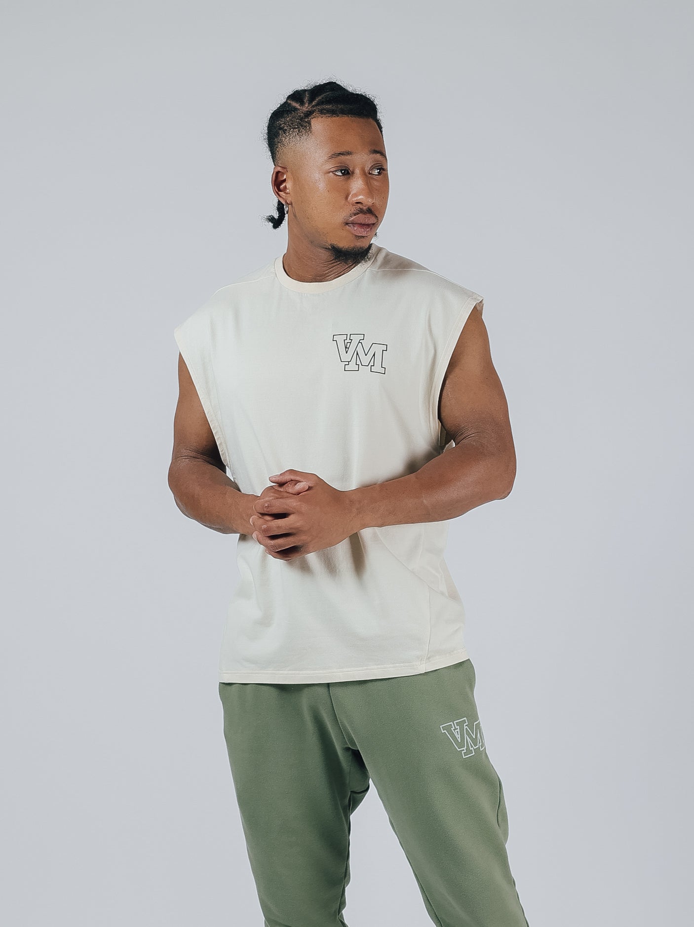 NO SLEEVE TOPS【IVORY】