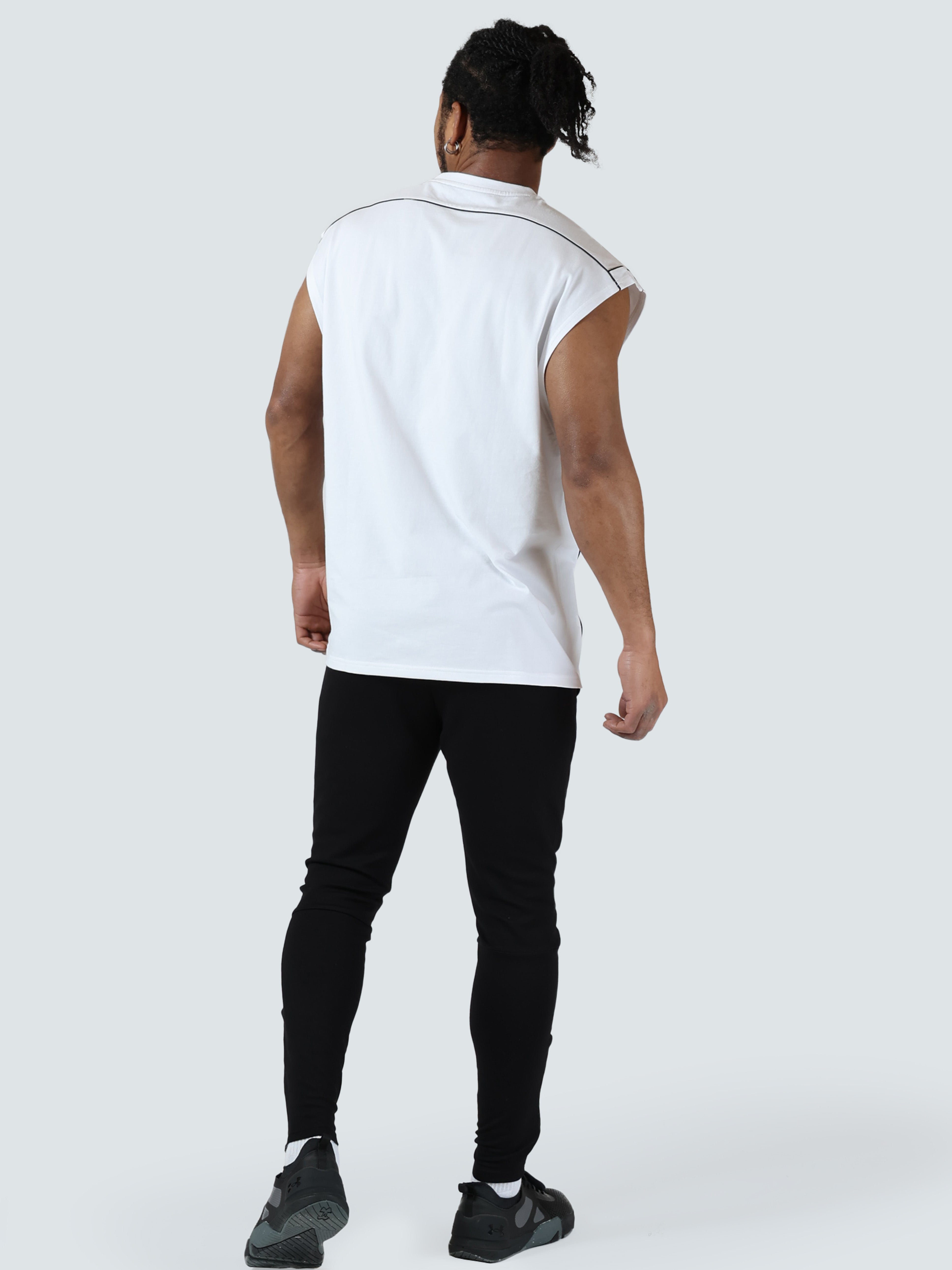 NO SLEEVE TOPS