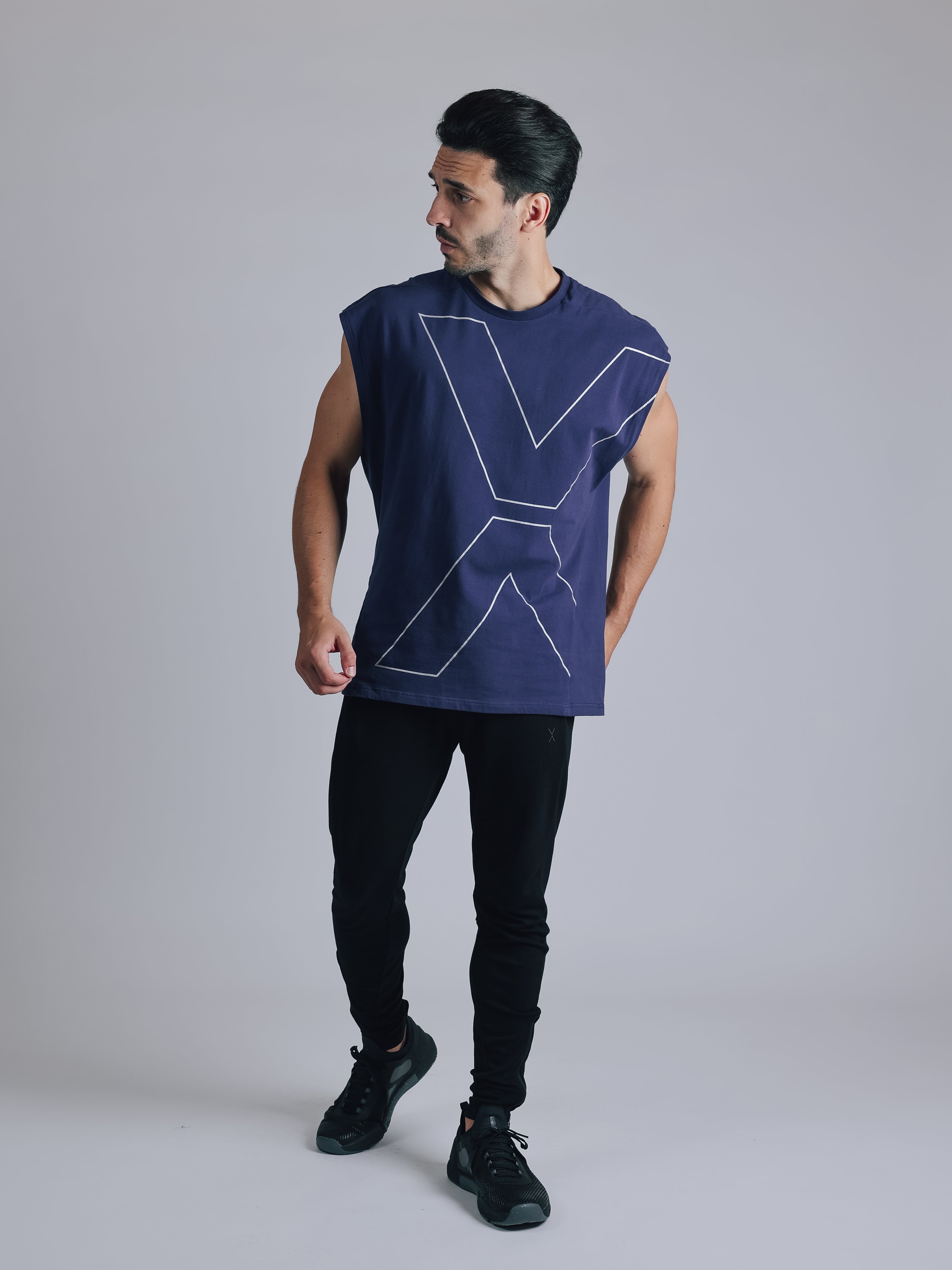 NO SLEEVE TOPS【NAVY】