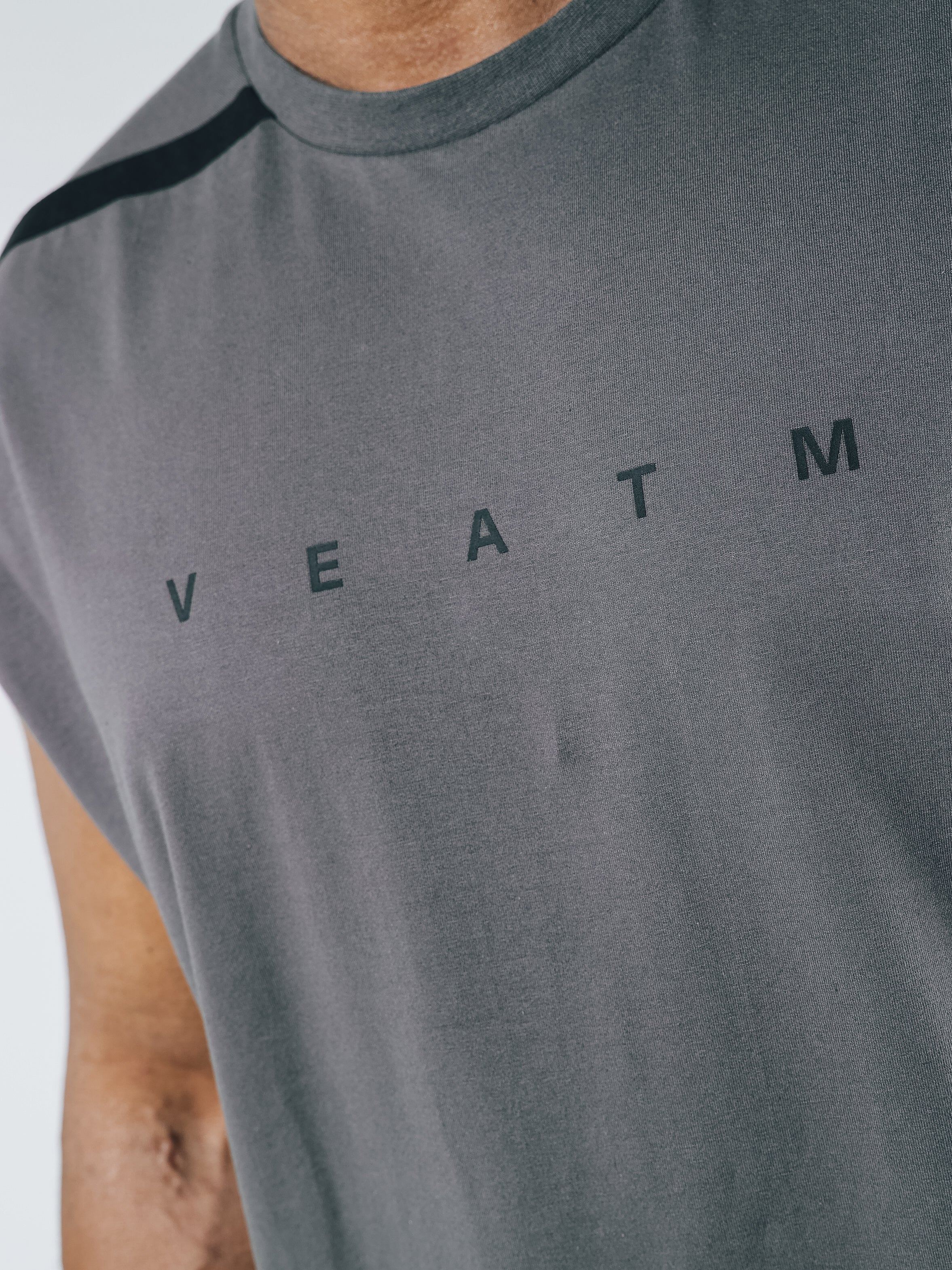 NO SLEEVE TOPS【CHARCOAL】