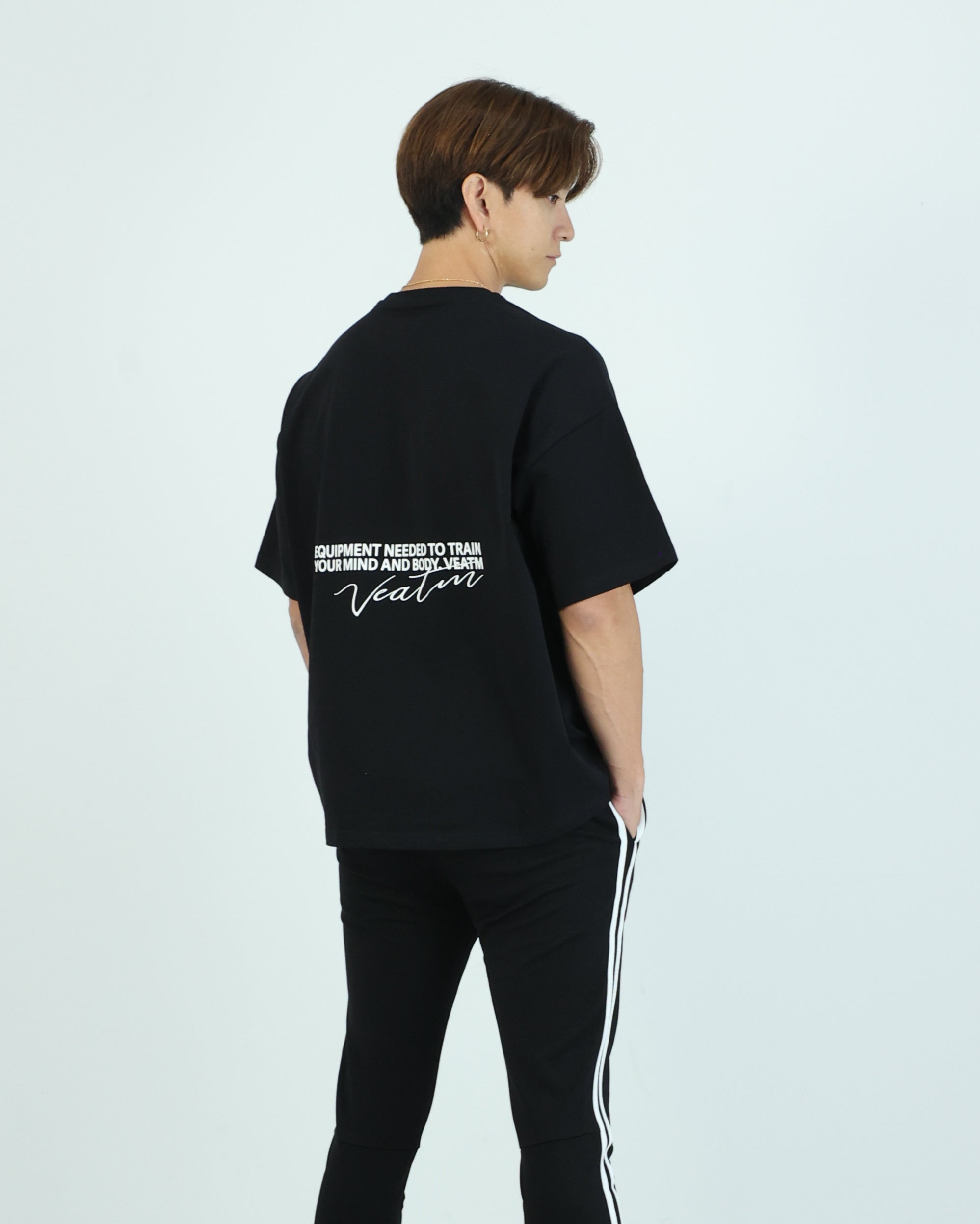 WIDE SILHOUETTE TEE