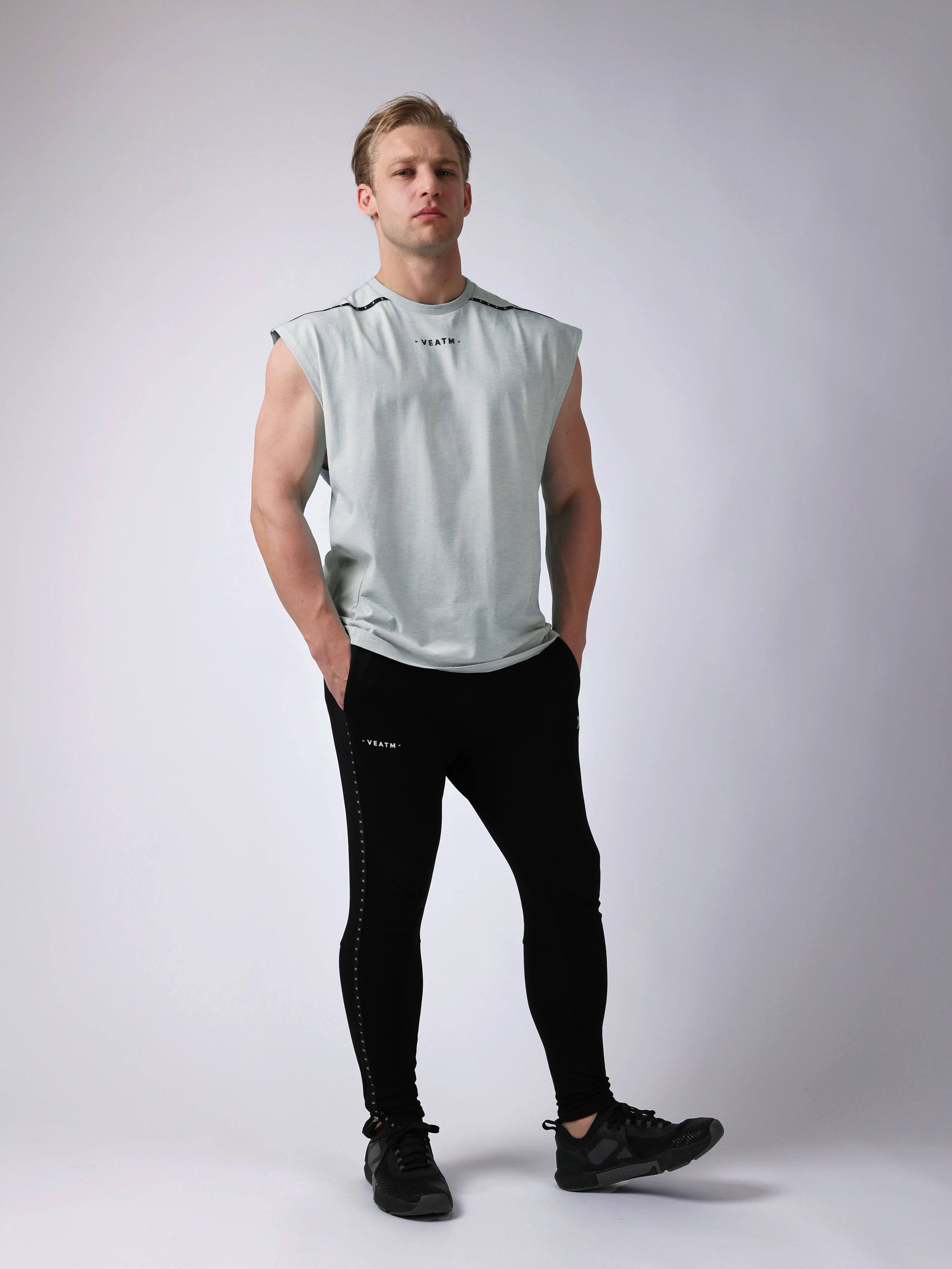 NO SLEEVE TOPS【LIGHT GRAY】
