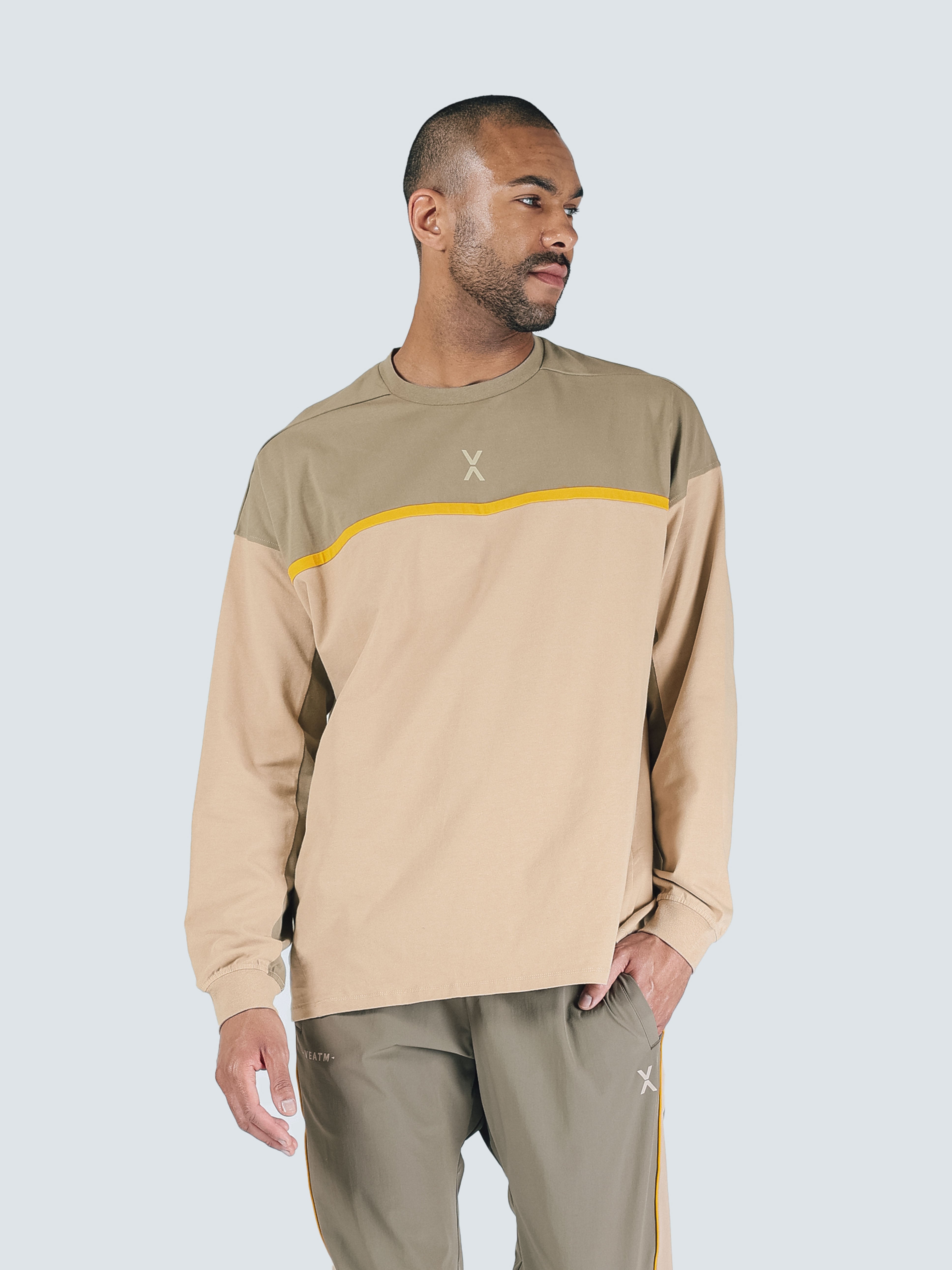 color_beige × khaki