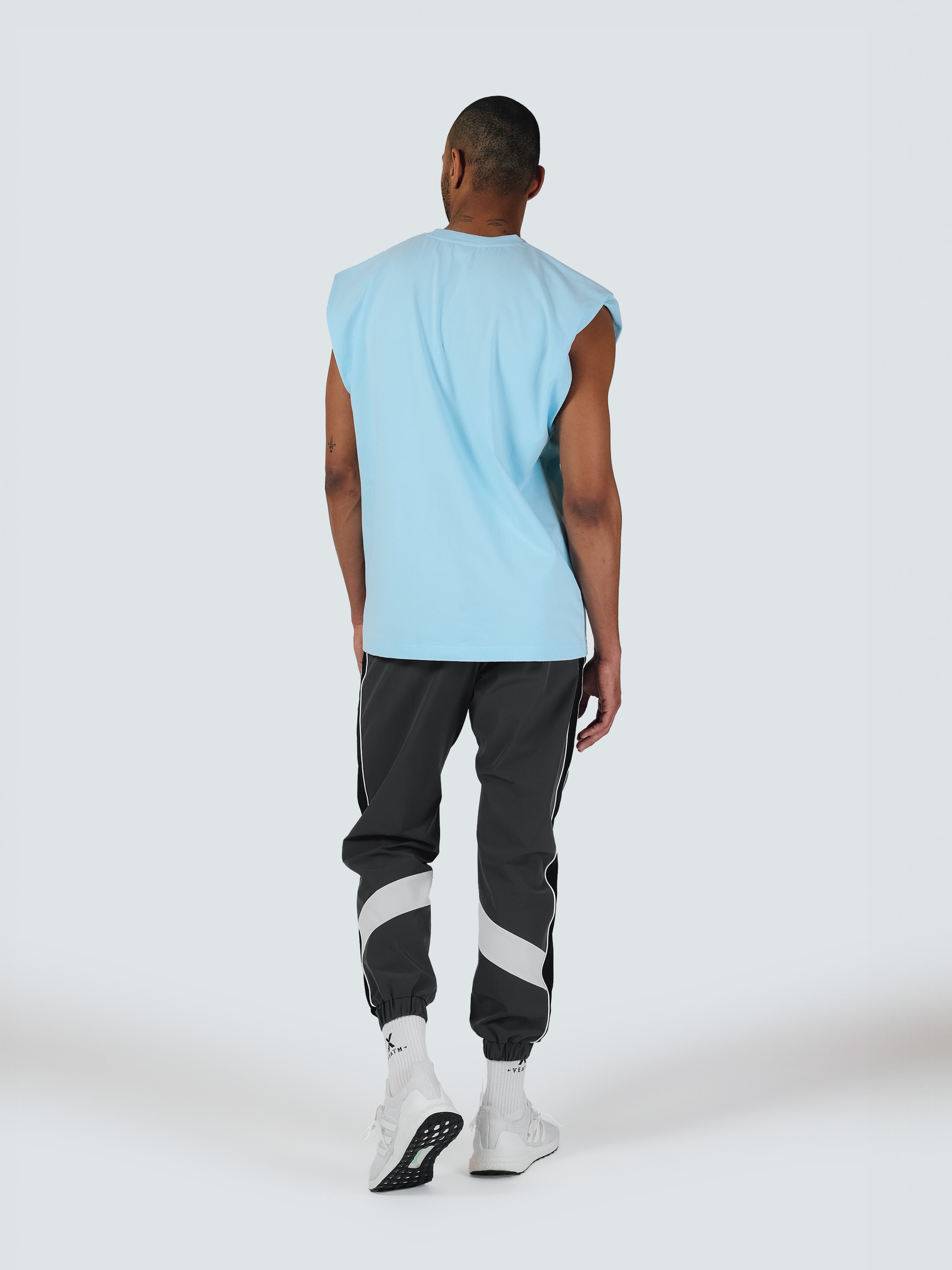 CUT OFF NO SLEEVE