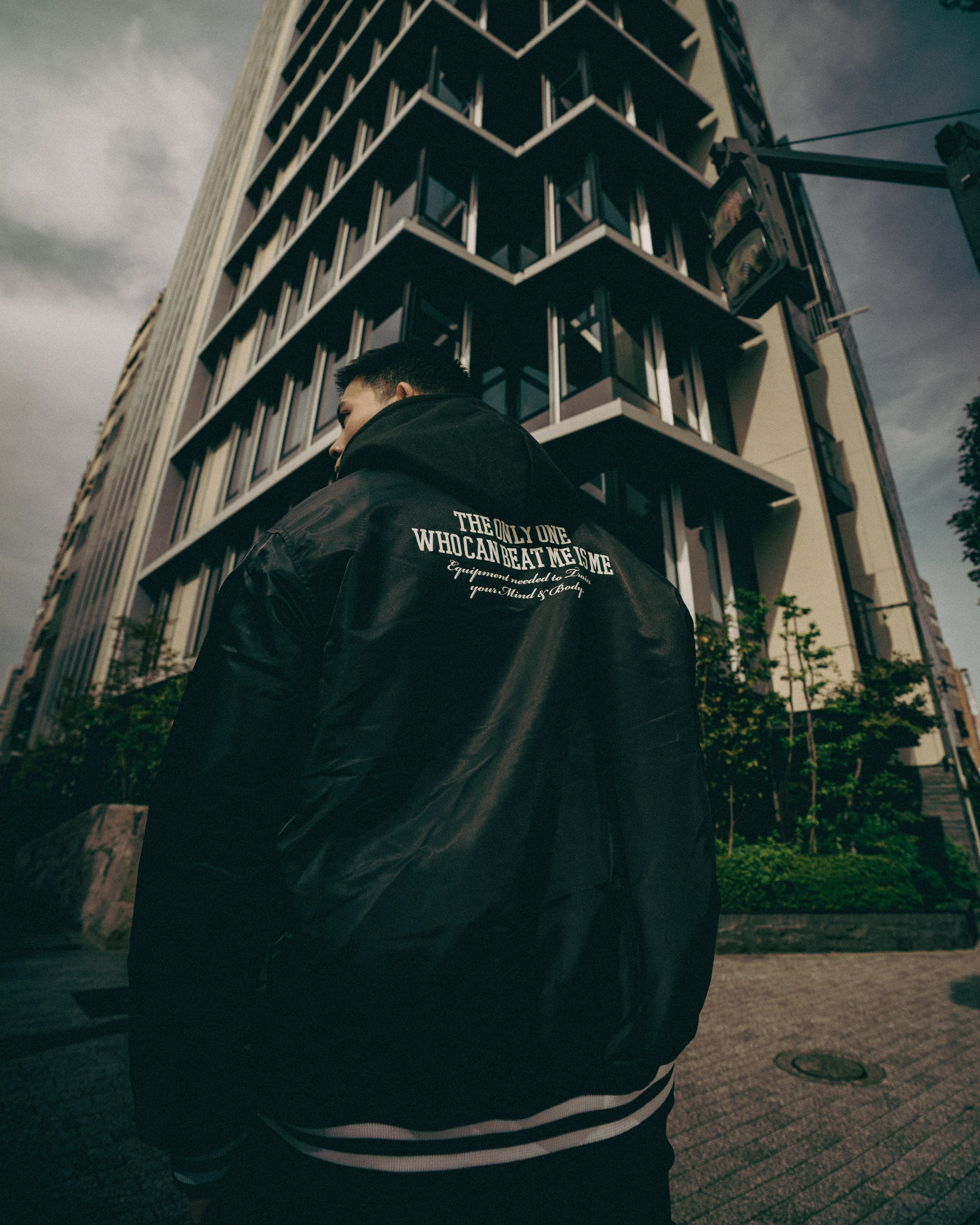 モデル身長:180cm 着用サイズ:L