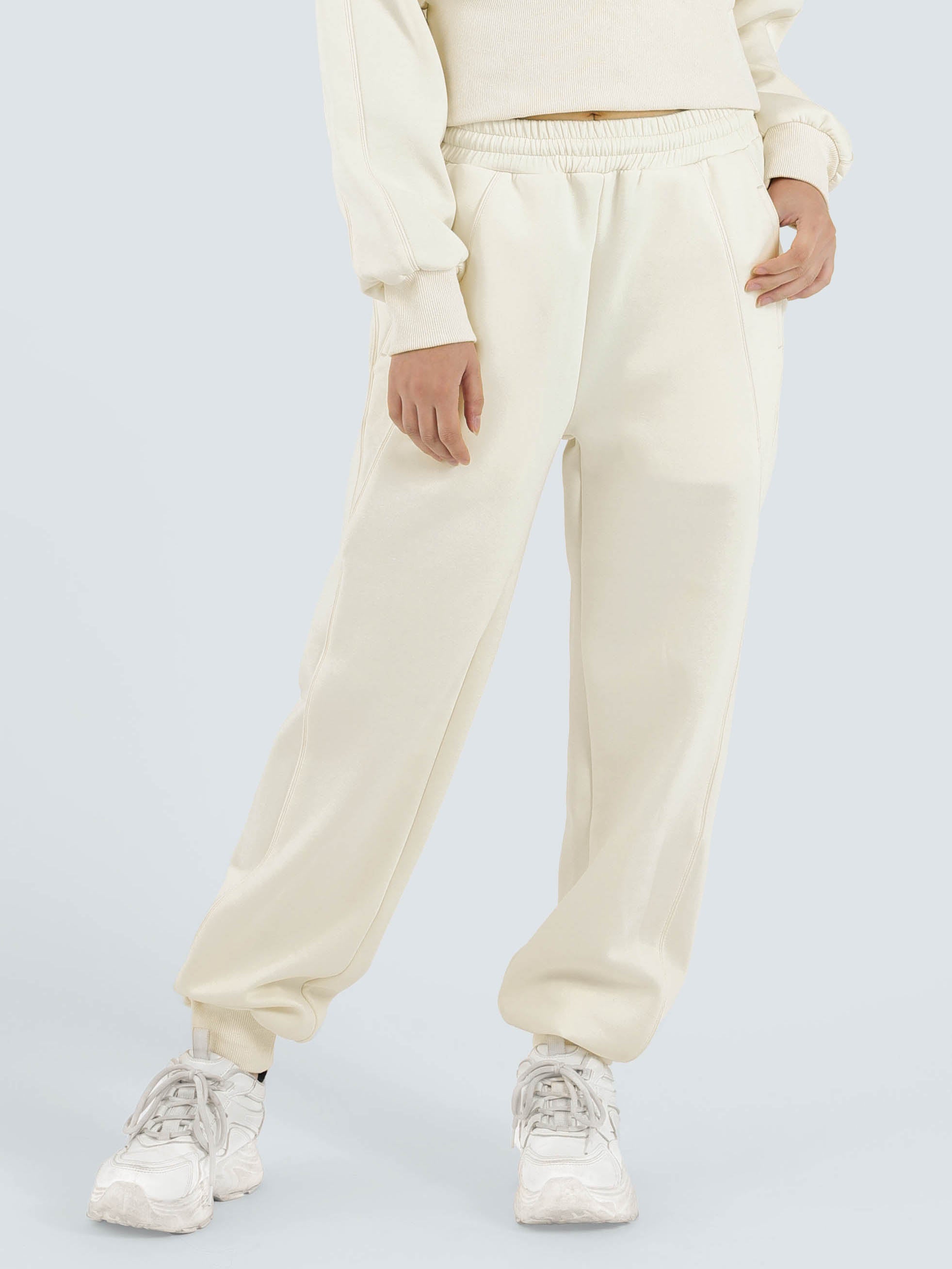 モデル身長:162cm 着用サイズ:S