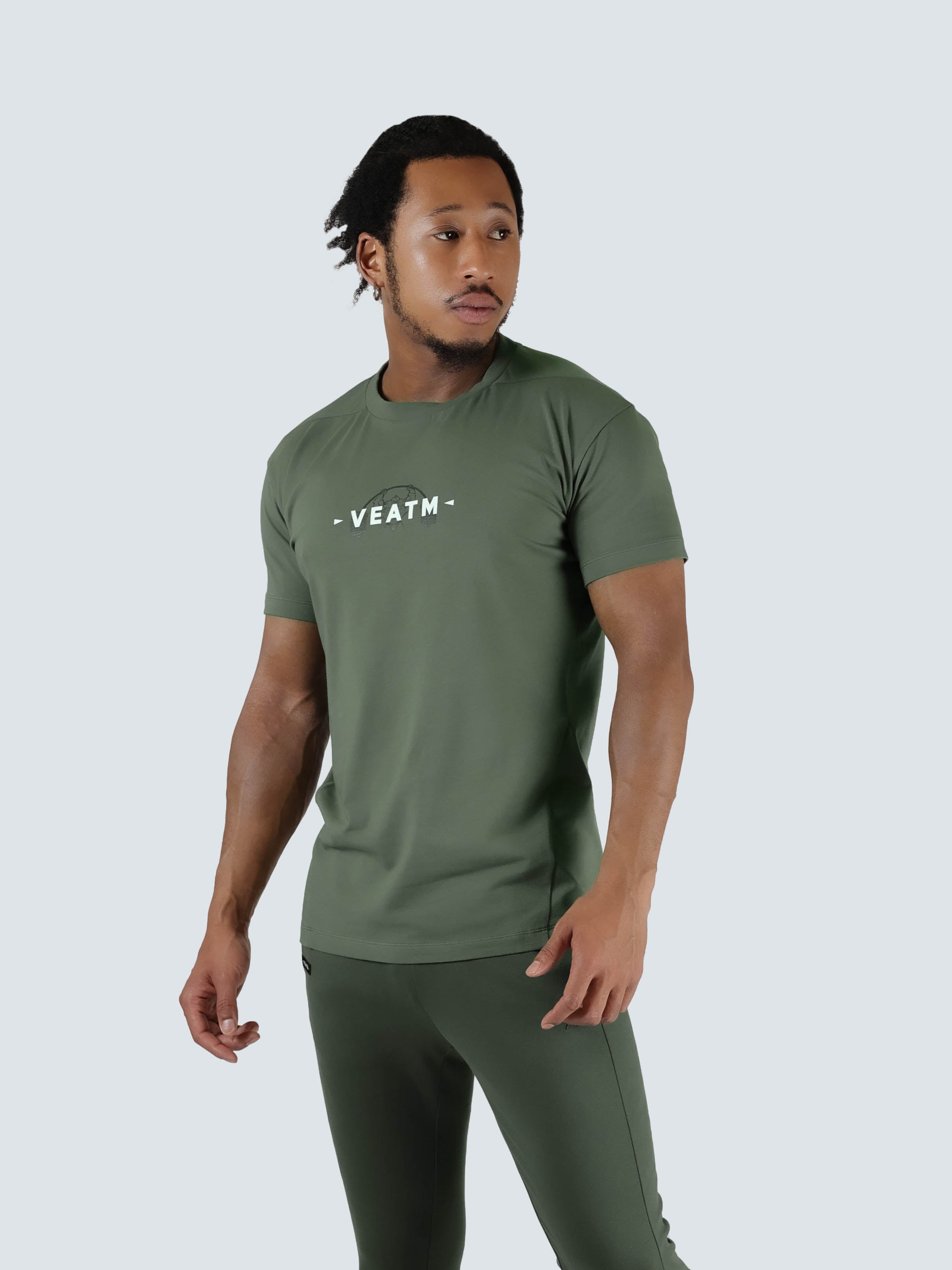 color_khaki