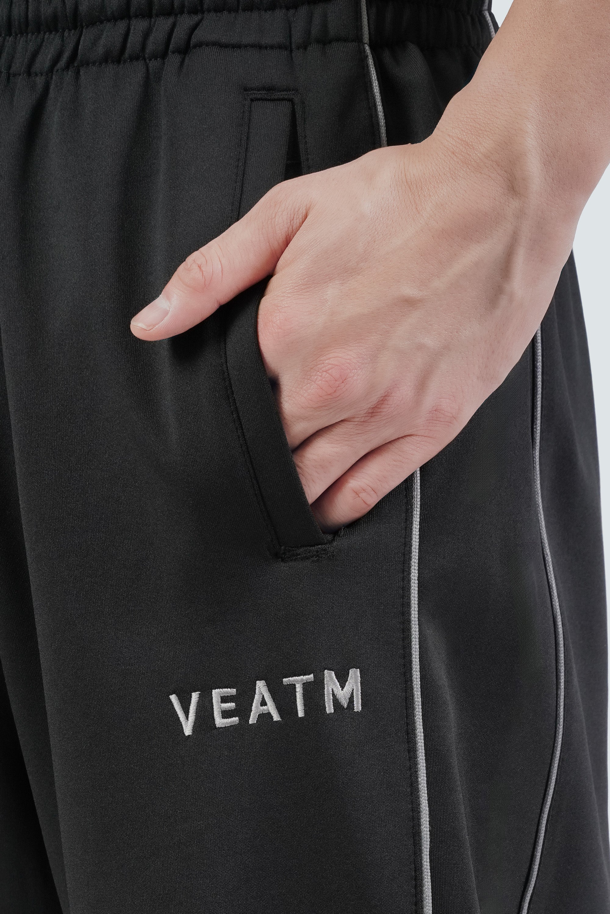 COMFORT TRACK PANTS