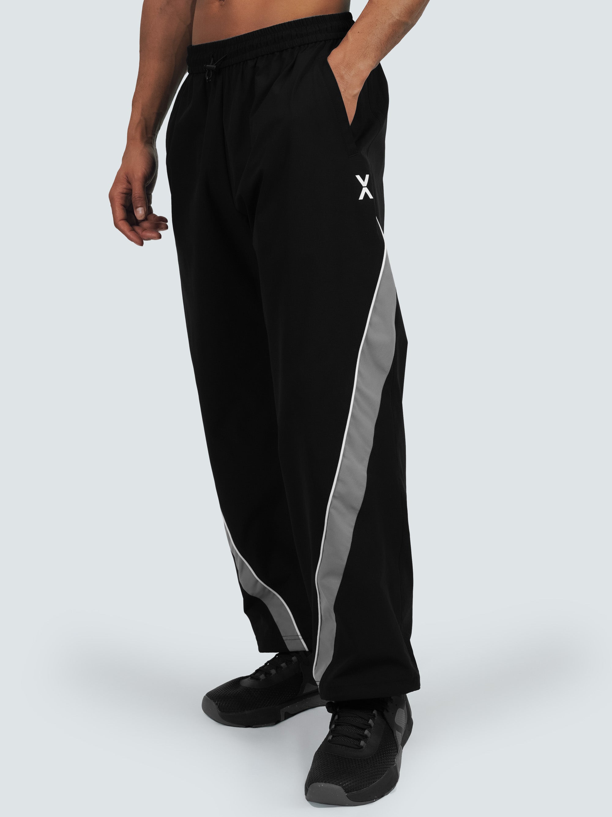 モデル身長:180cm 着用サイズ:L