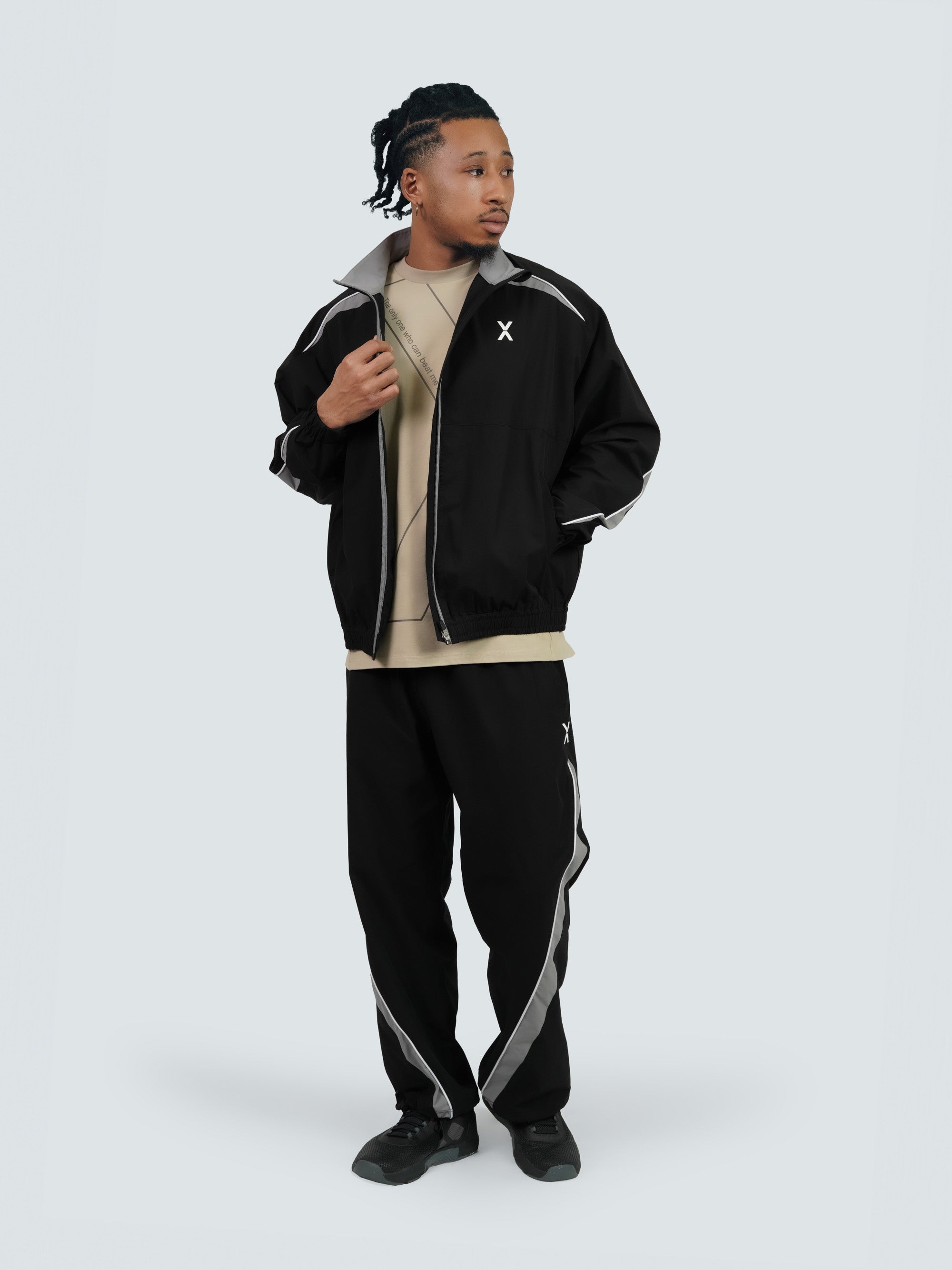 モデル身長:180cm 着用サイズ:L