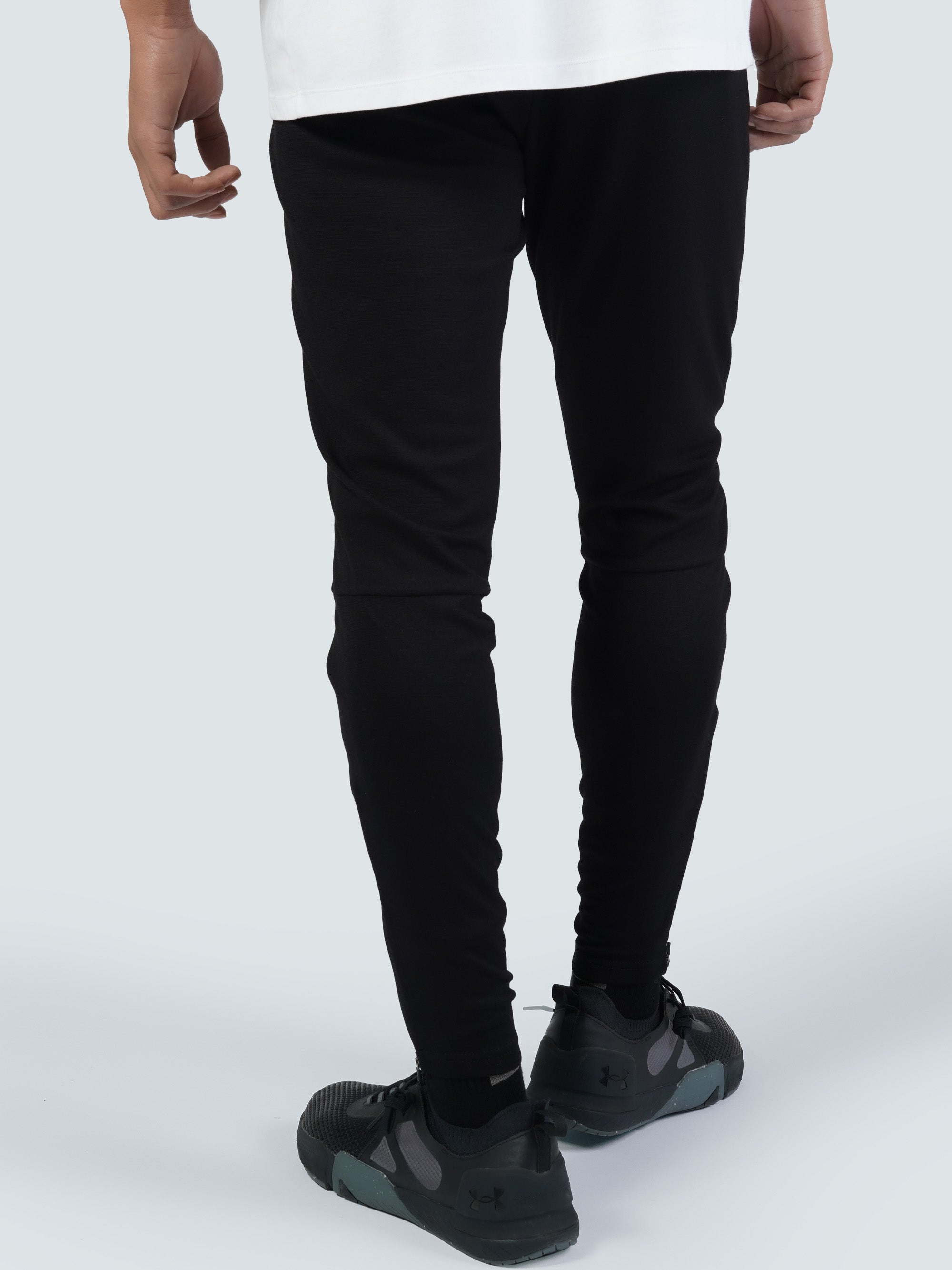 モデル身長:180cm 着用サイズ:L