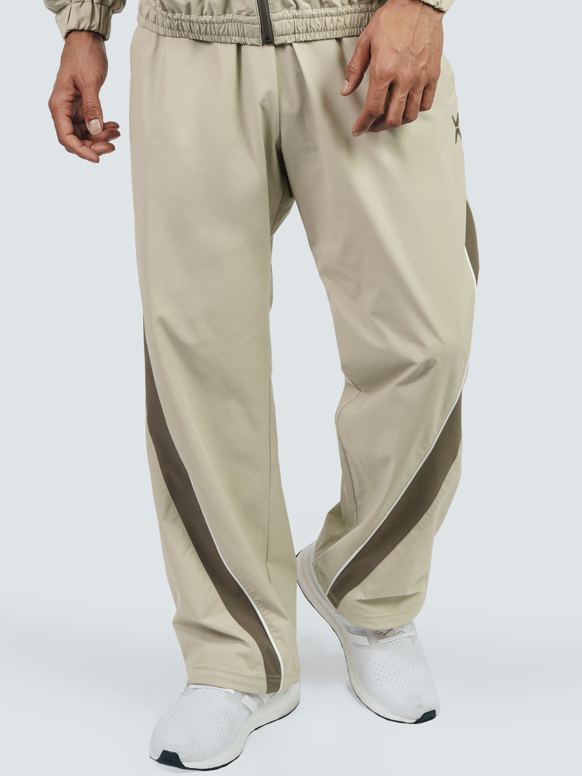 モデル身長:180cm 着用サイズ:L