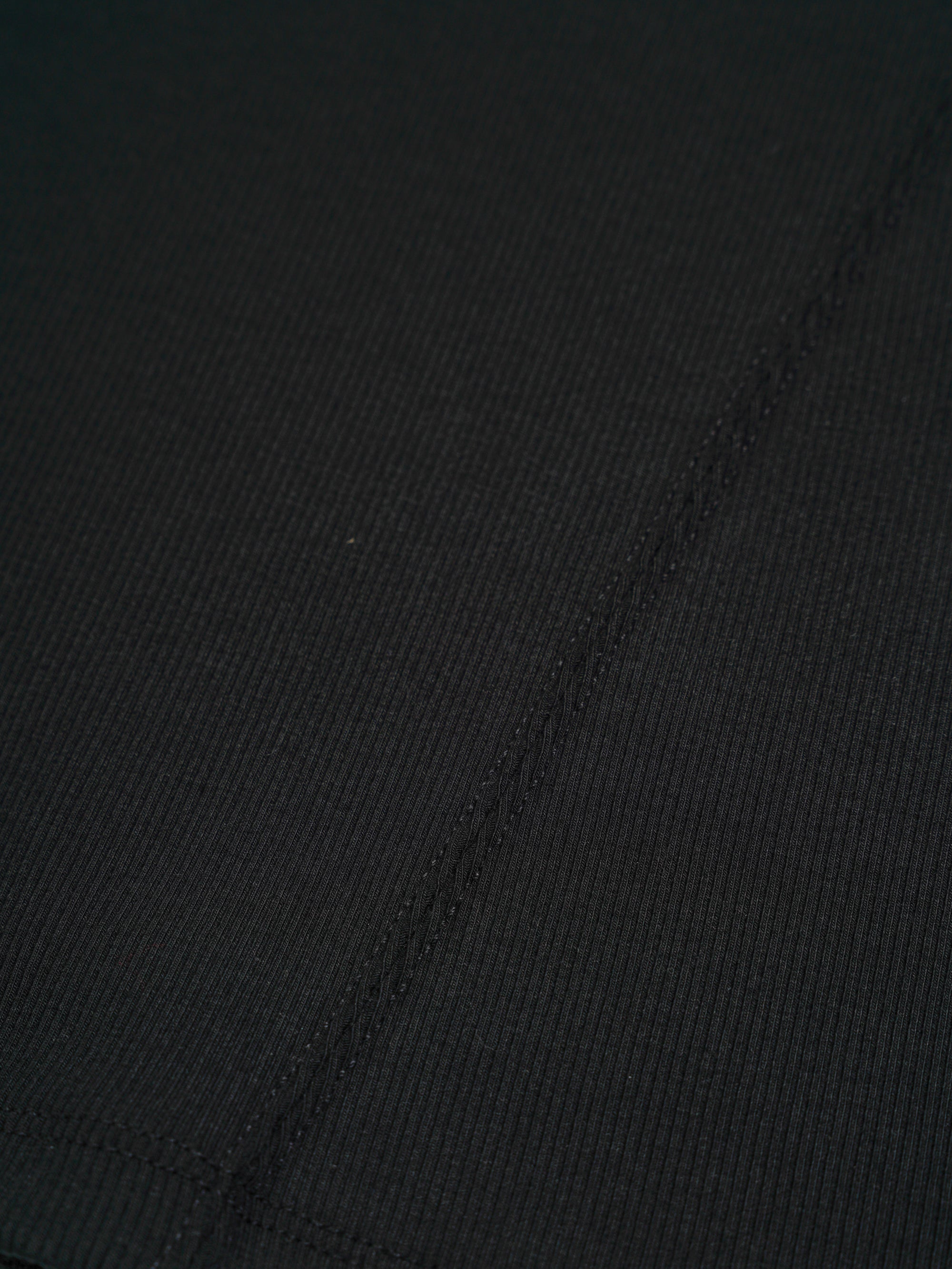 COLOR:BLACK