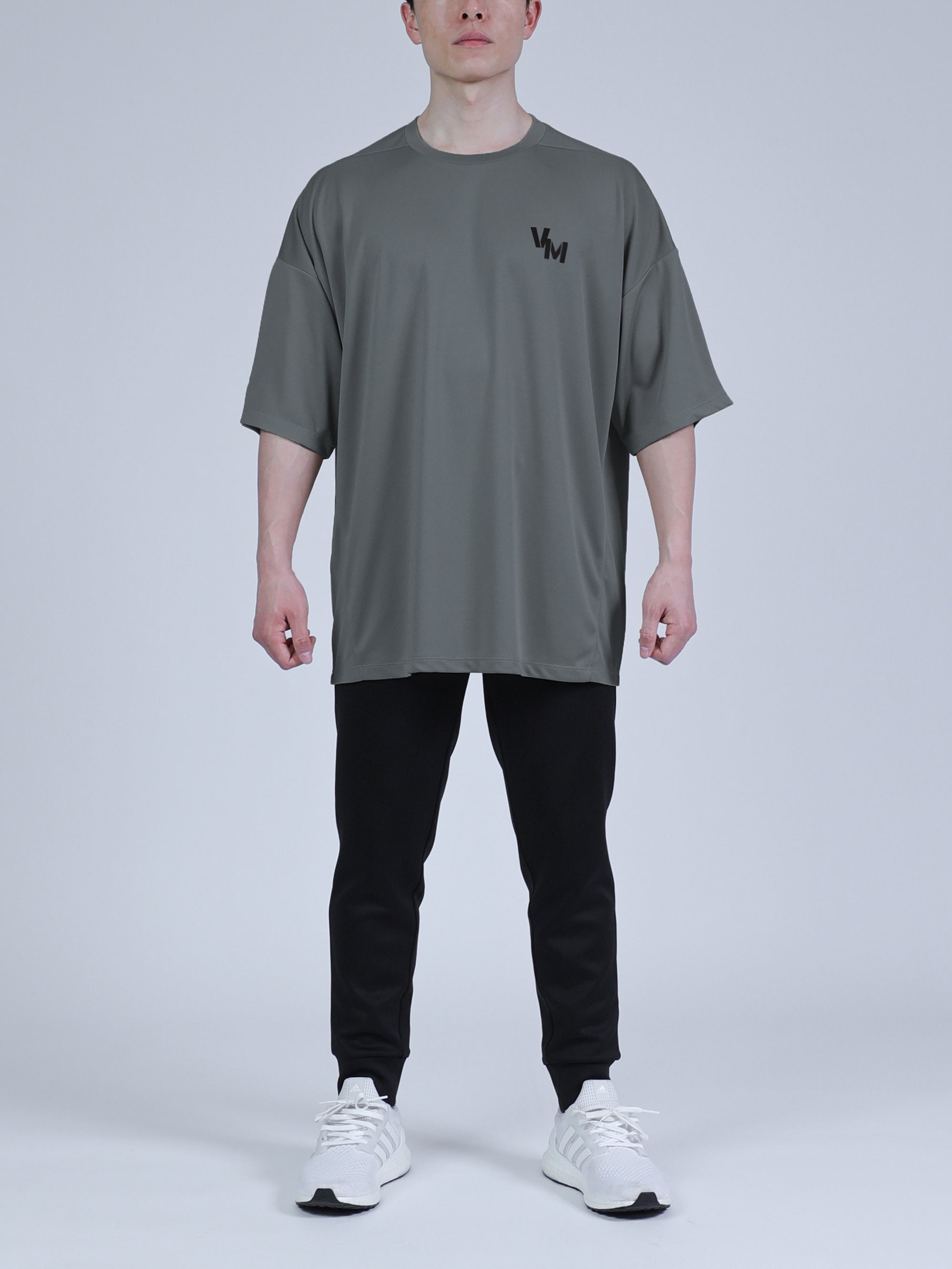 モデル身長:168cm 着用サイズ:L