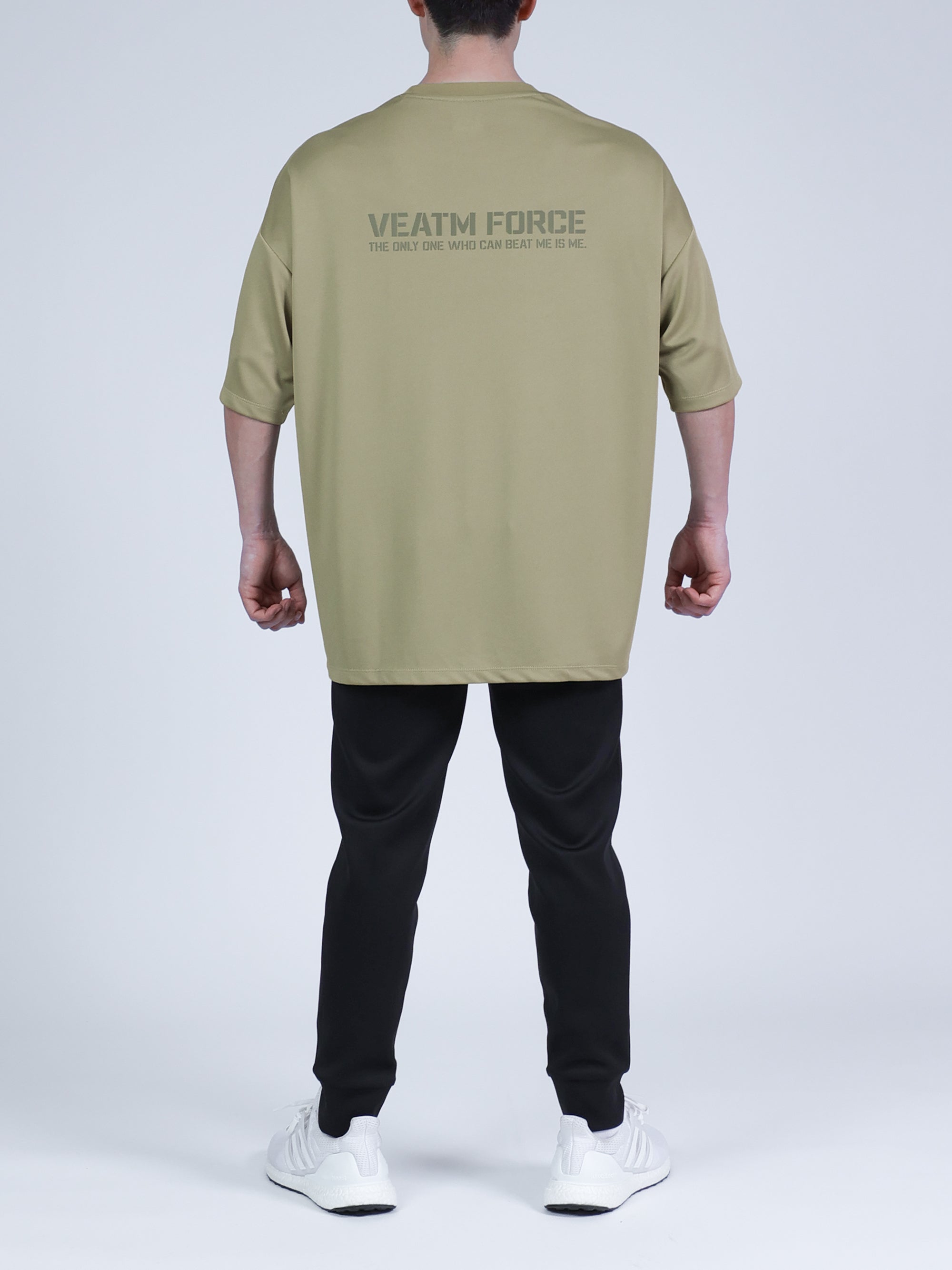 モデル身長:168cm 着用サイズ:L