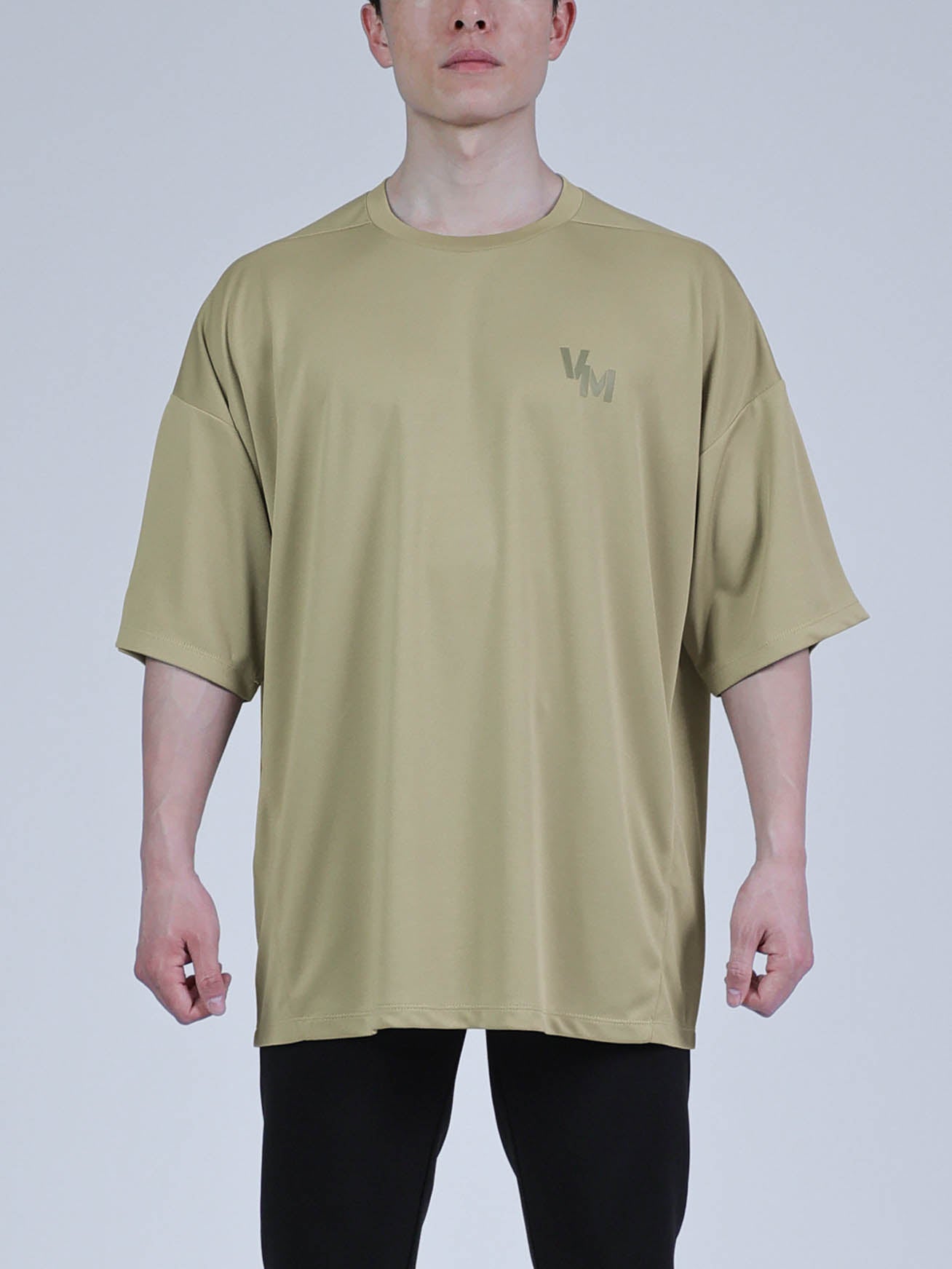 モデル身長:168cm 着用サイズ:L