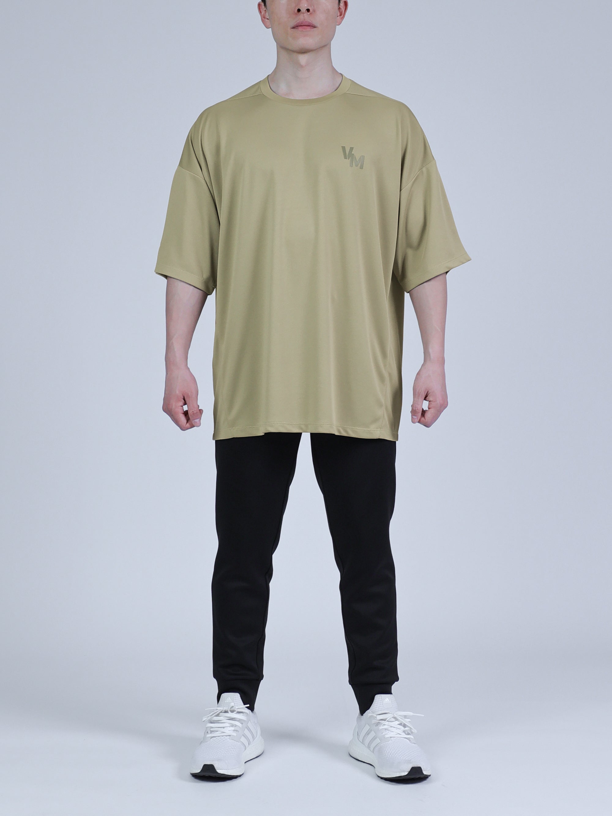 モデル身長:168cm 着用サイズ:L