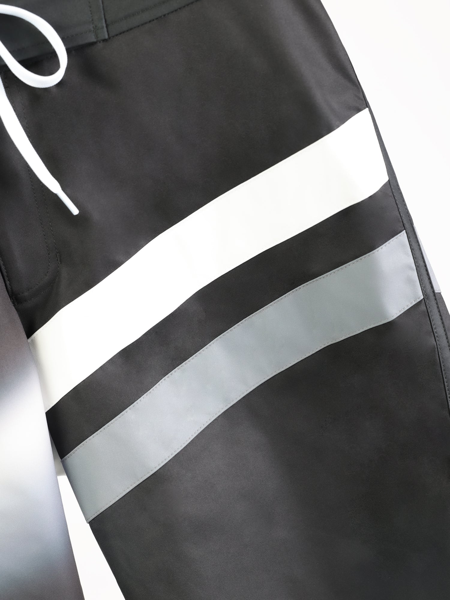 LUMINOUS LINE SURF SHORTS