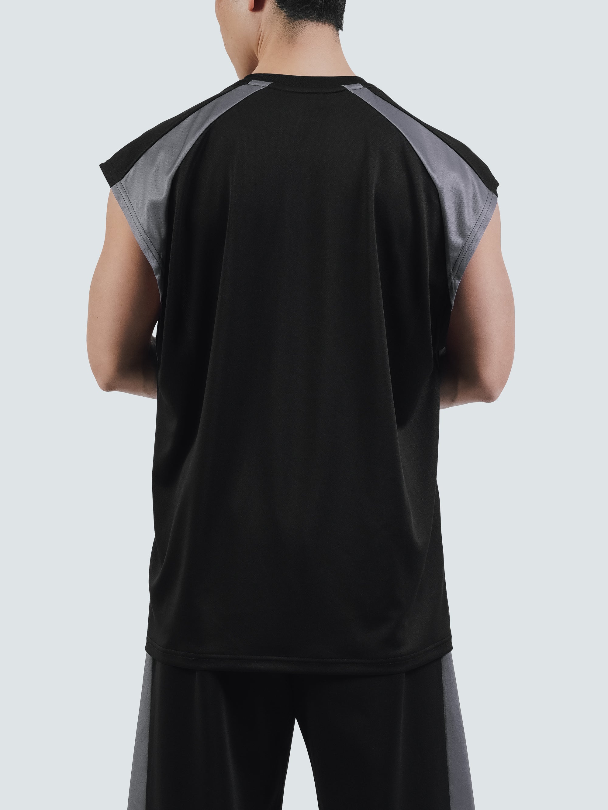 モデル身長:168cm 着用サイズ:L