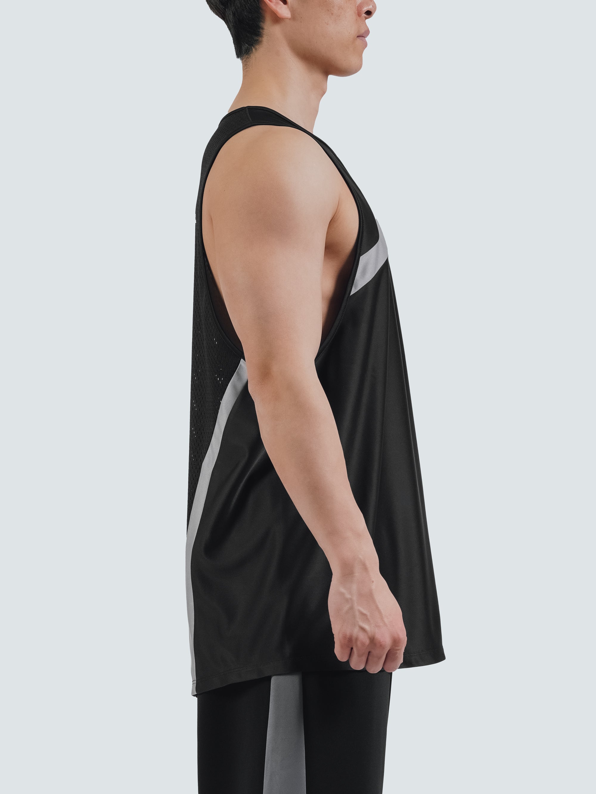 モデル身長:168cm 着用サイズ:L