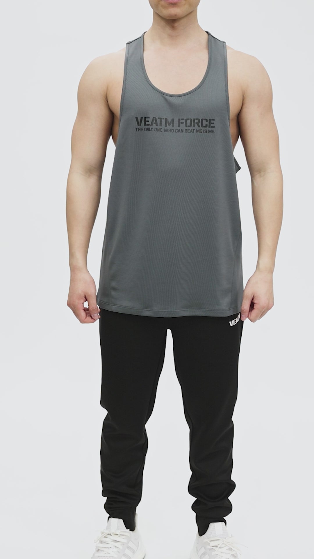 モデル身長:168cm 着用サイズ:M(ボトム:L)