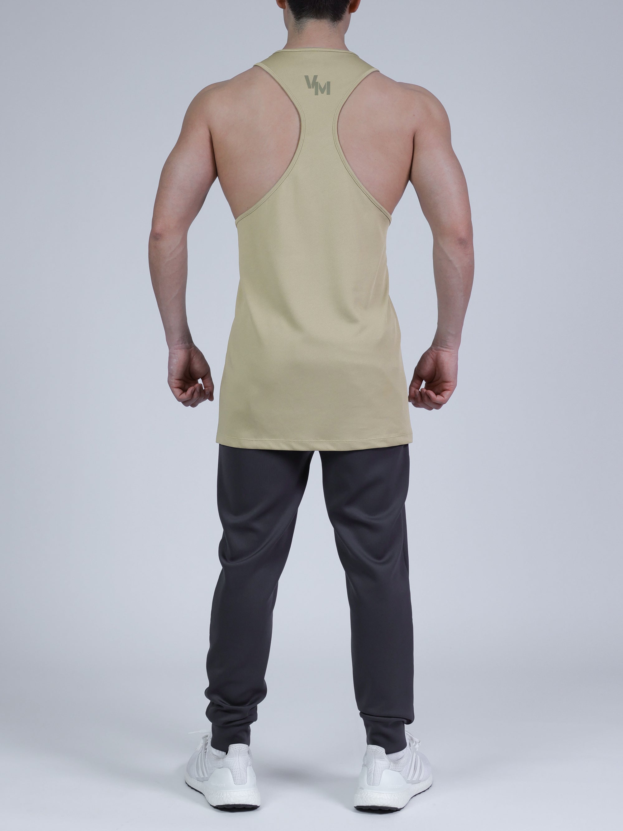 モデル身長:168cm 着用サイズ:L