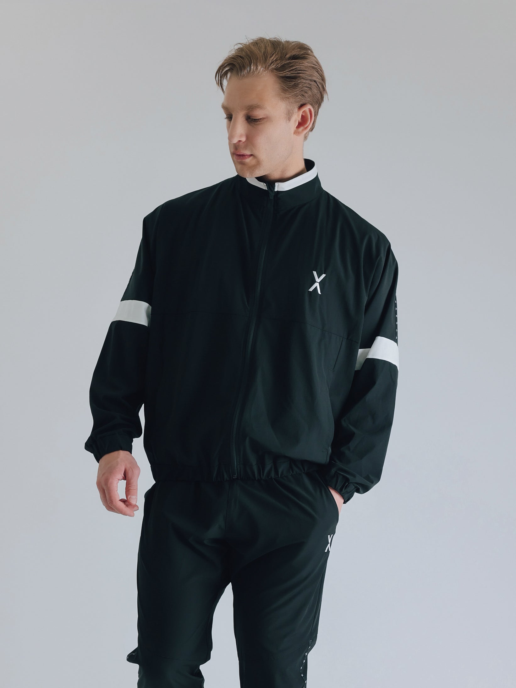 WIND STRETCH BLOUSON【BLACK】