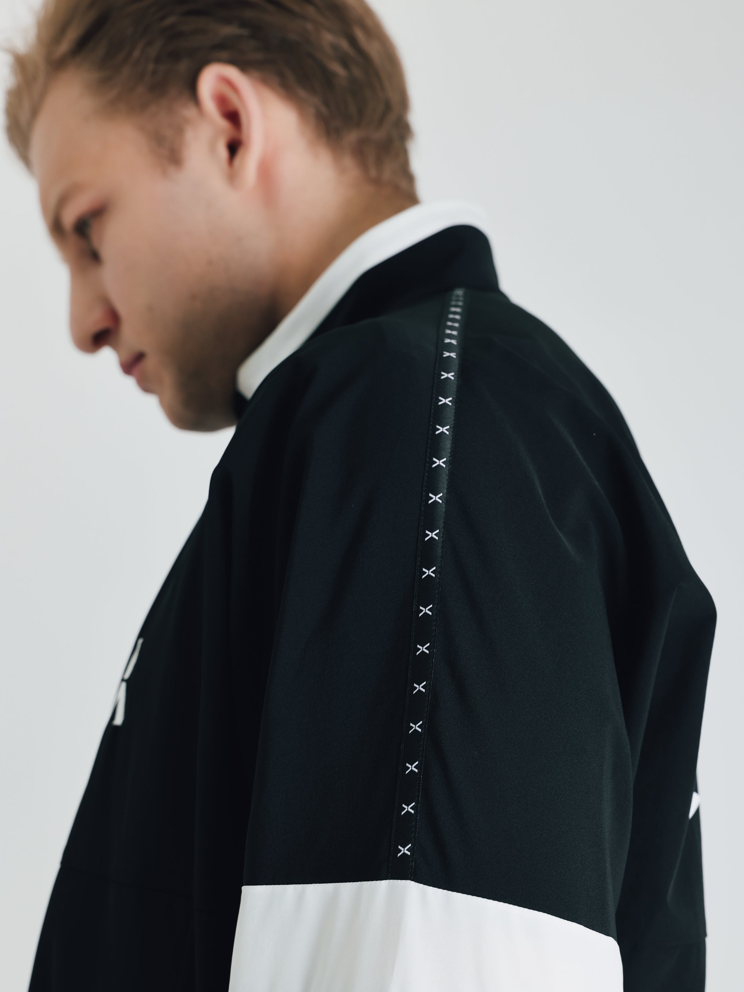 WIND STRETCH BLOUSON【BLACK】