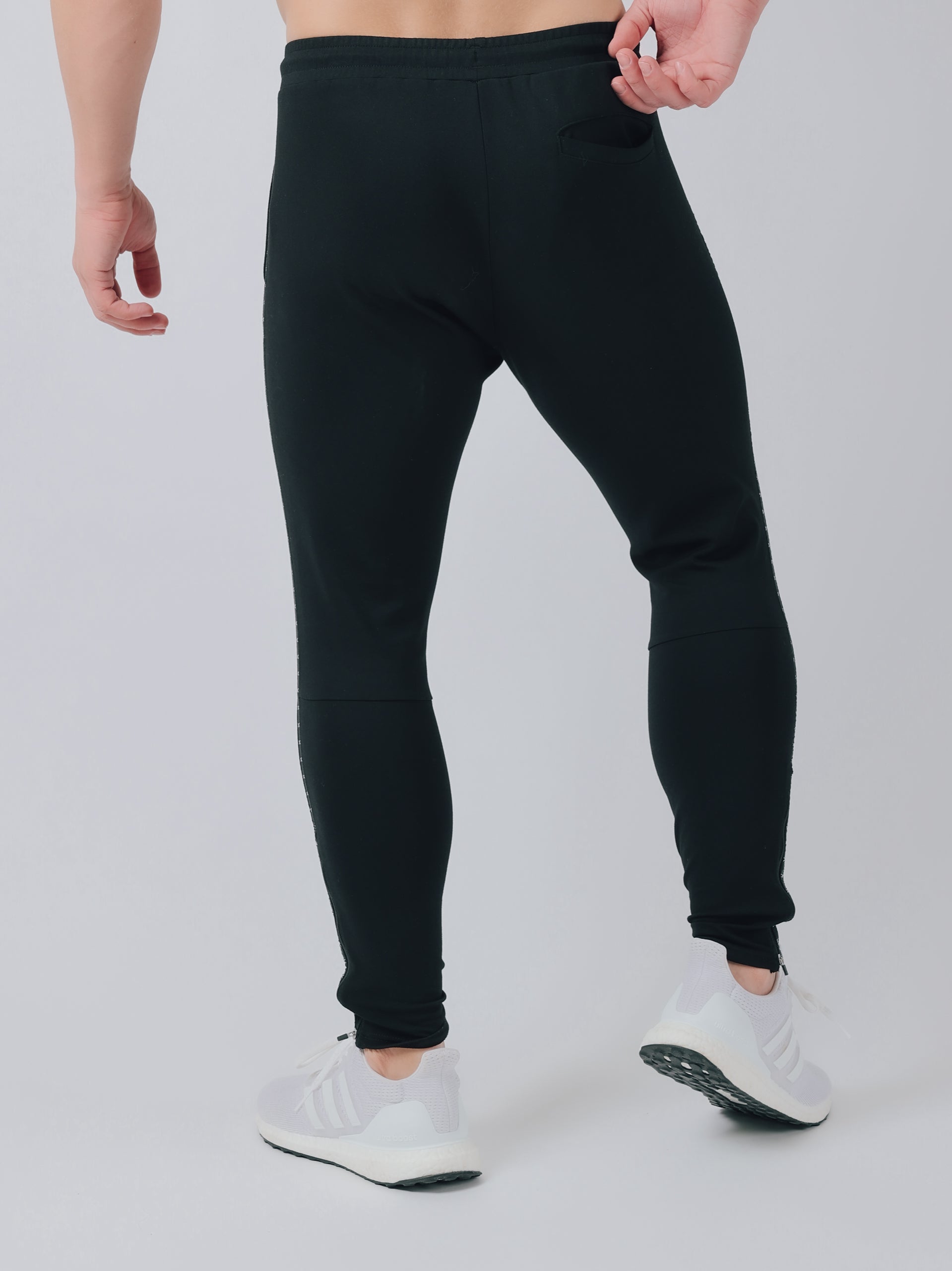WARM UP STRETCH LONGPANTS【BLACK】