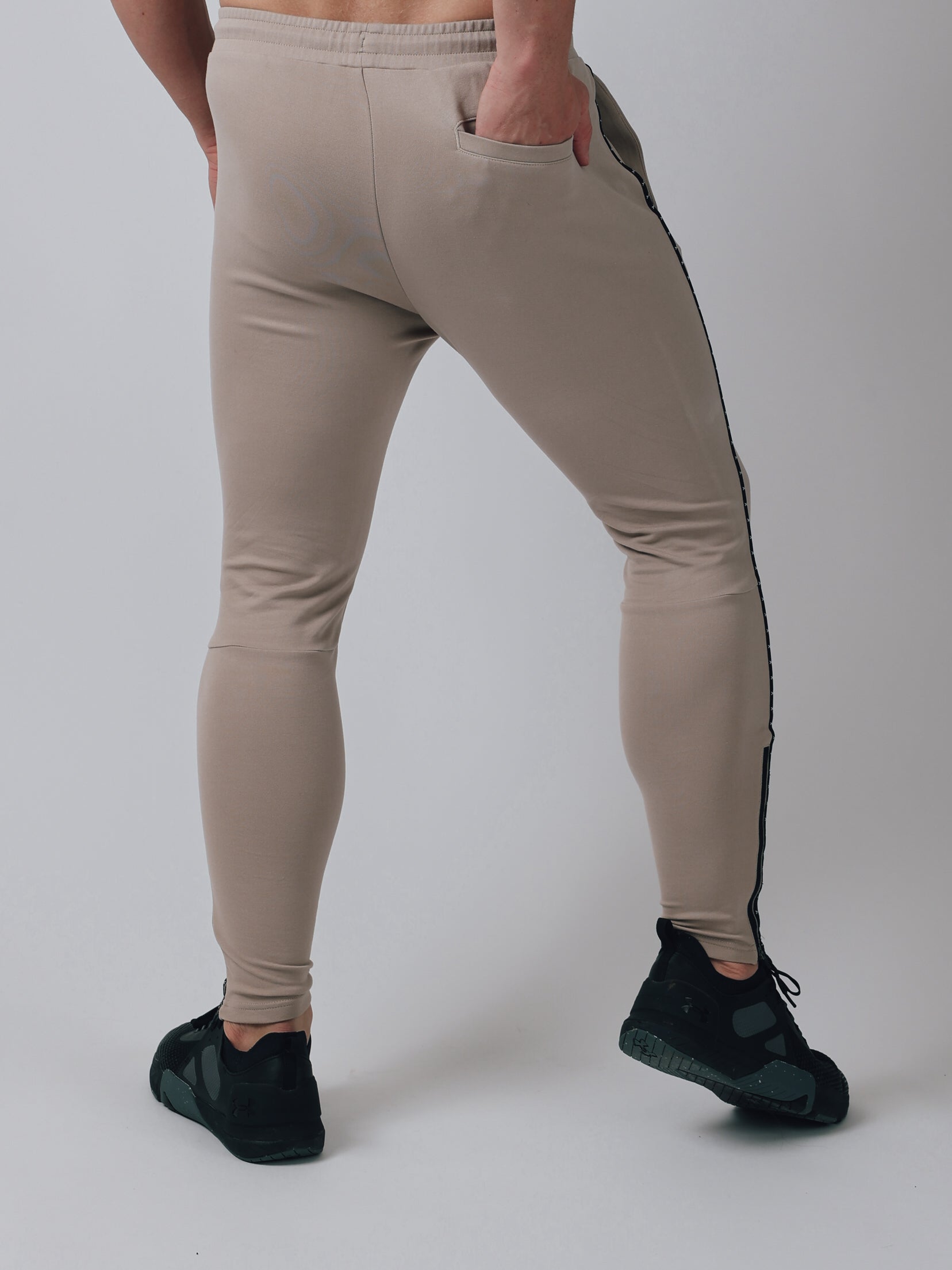 WARM UP STRETCH LONGPANTS【LIGHT BEIGE】
