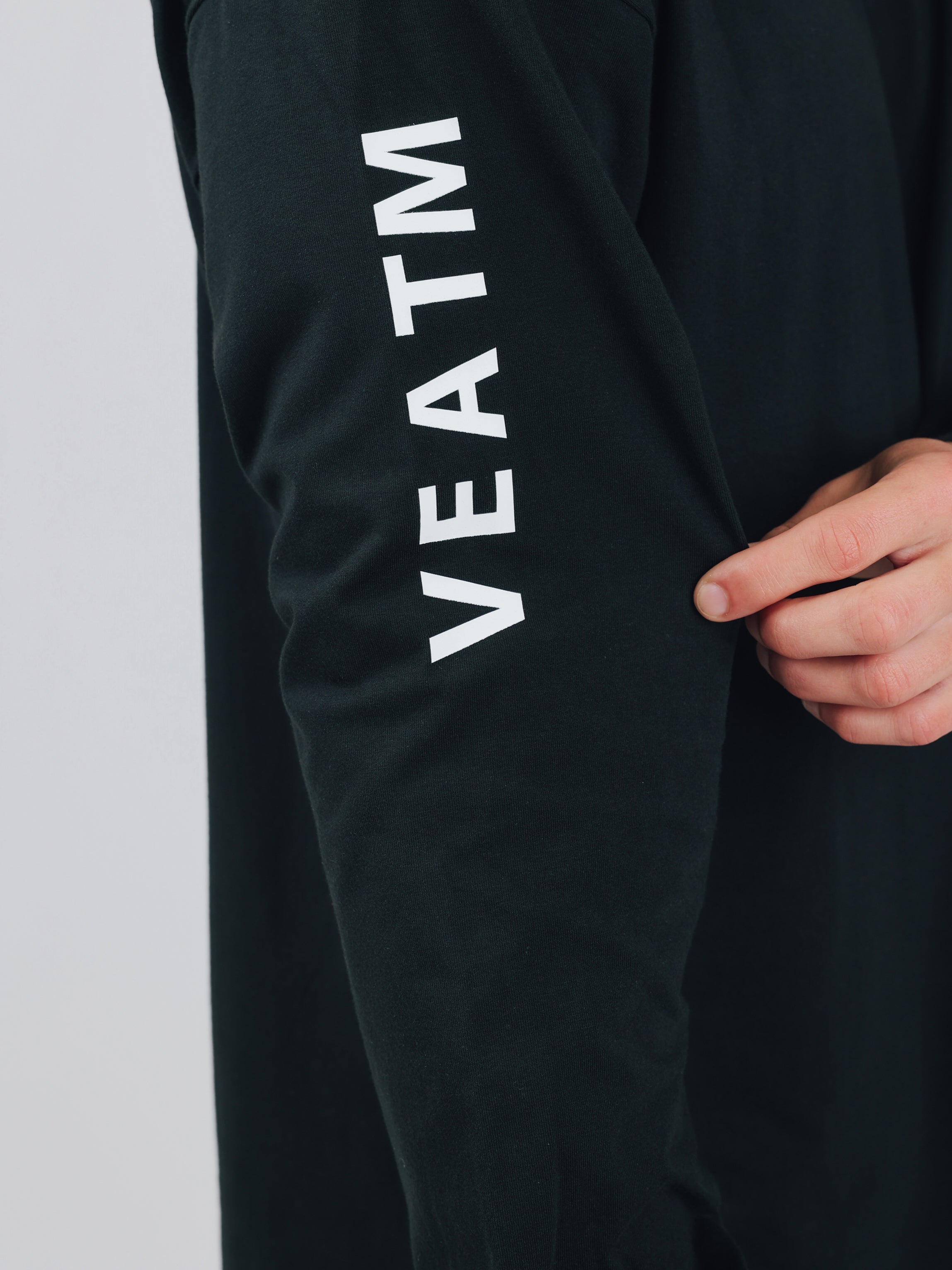 SLEEVE LOGO LONG T-SHIRT【BLACK】