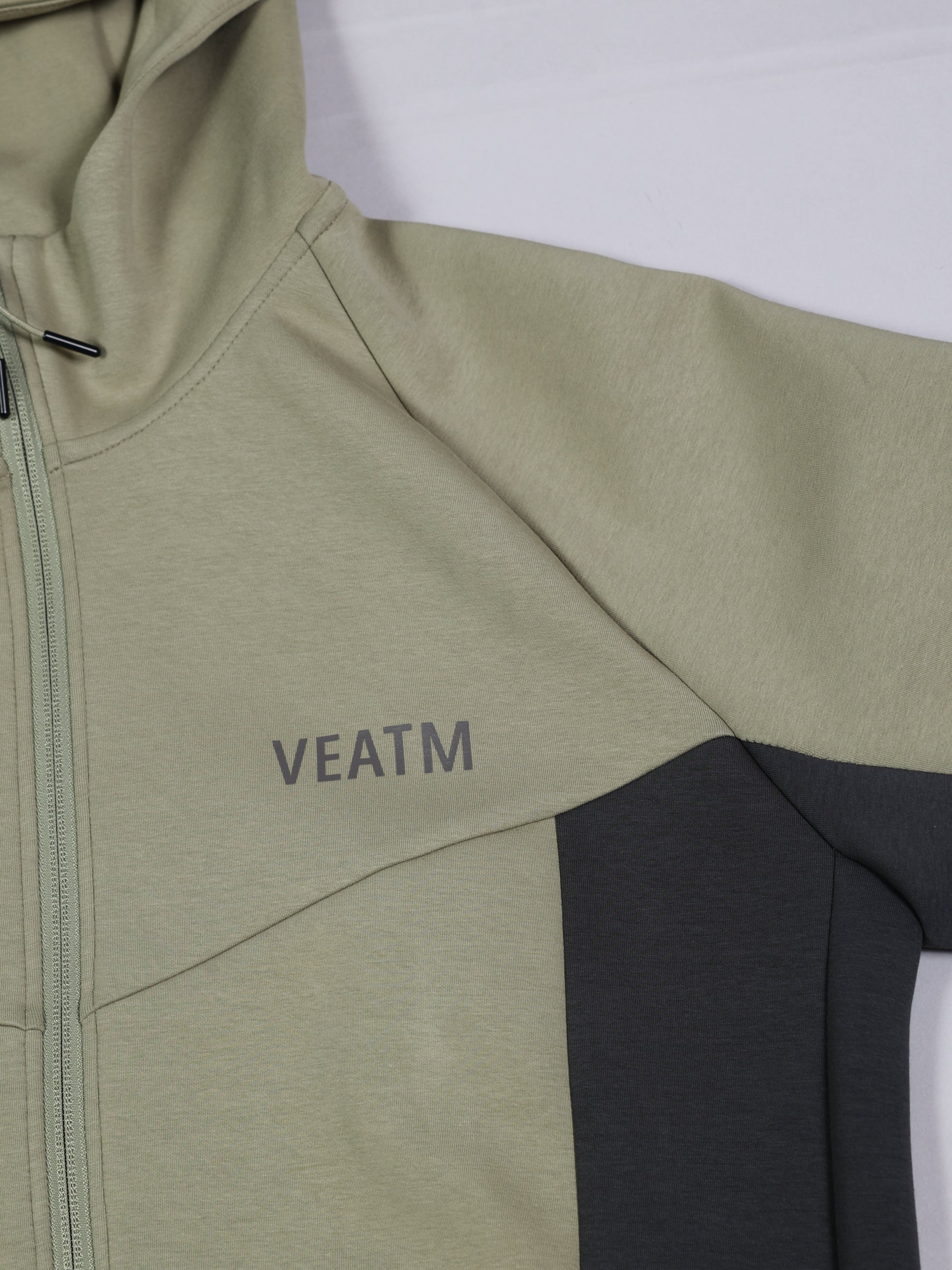 TECH FULL ZIP HOODIE