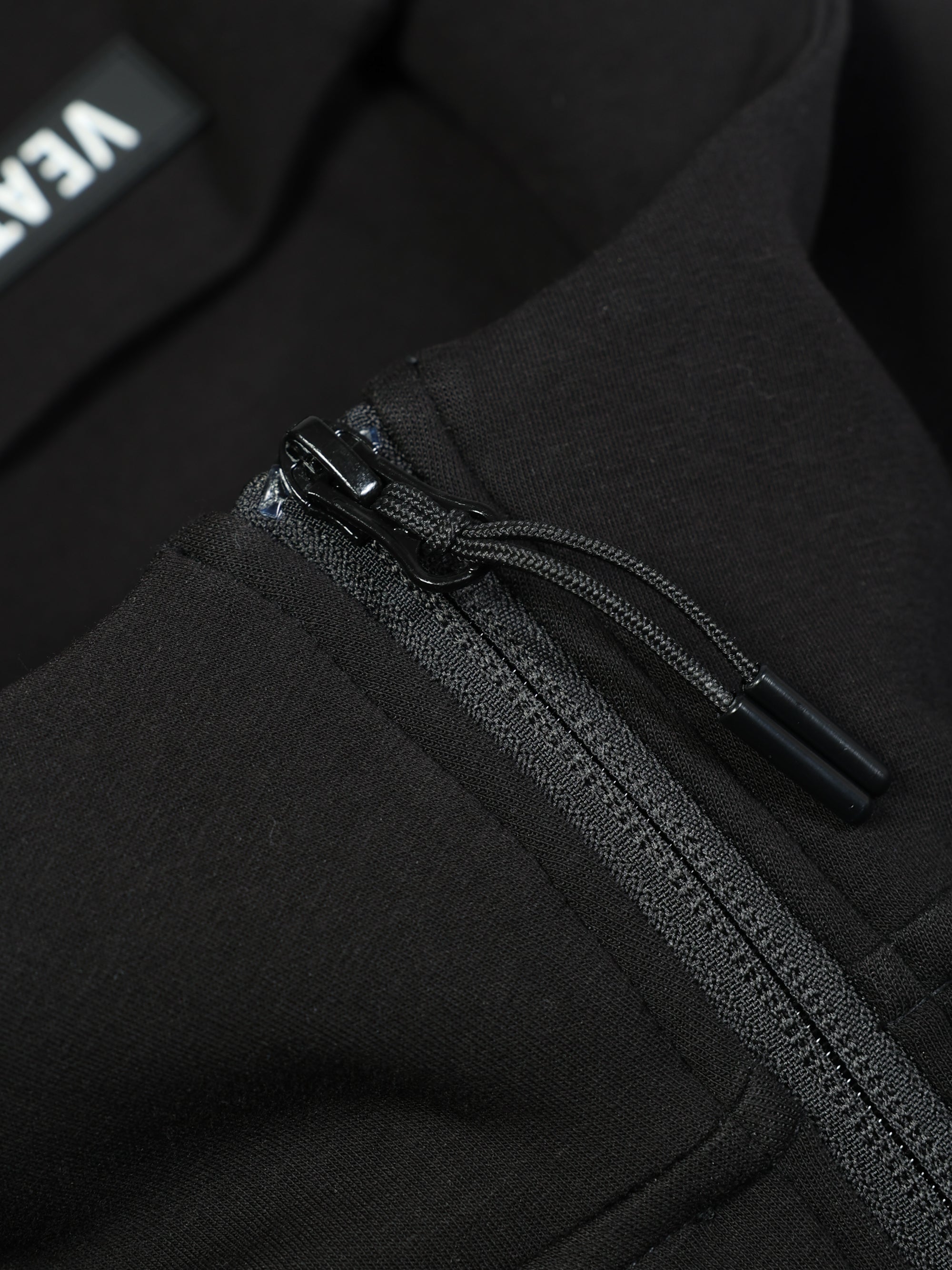 TECH FULL ZIP HOODIE