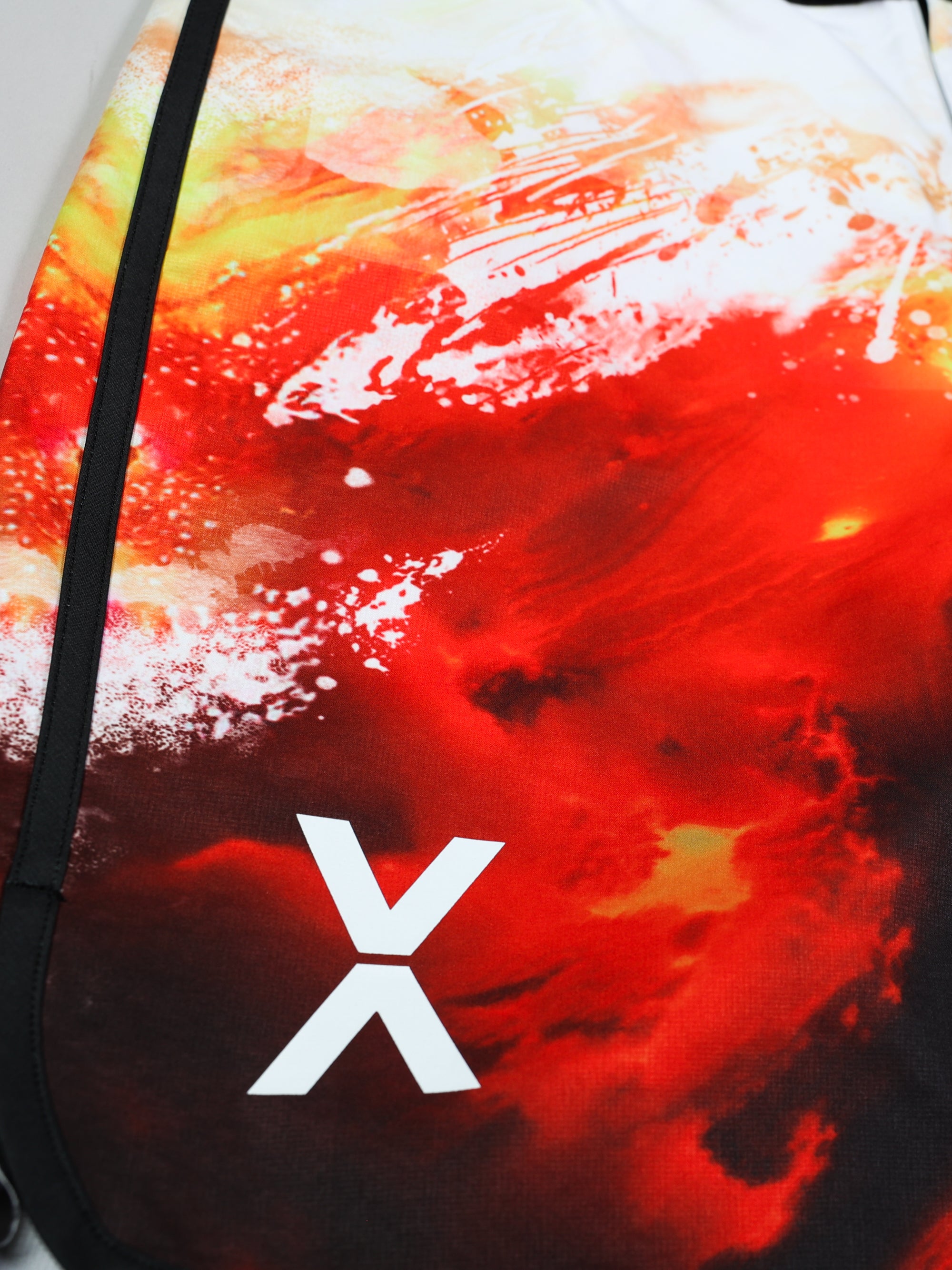 PROMINENCE GRAPHIC SURF SHORTS