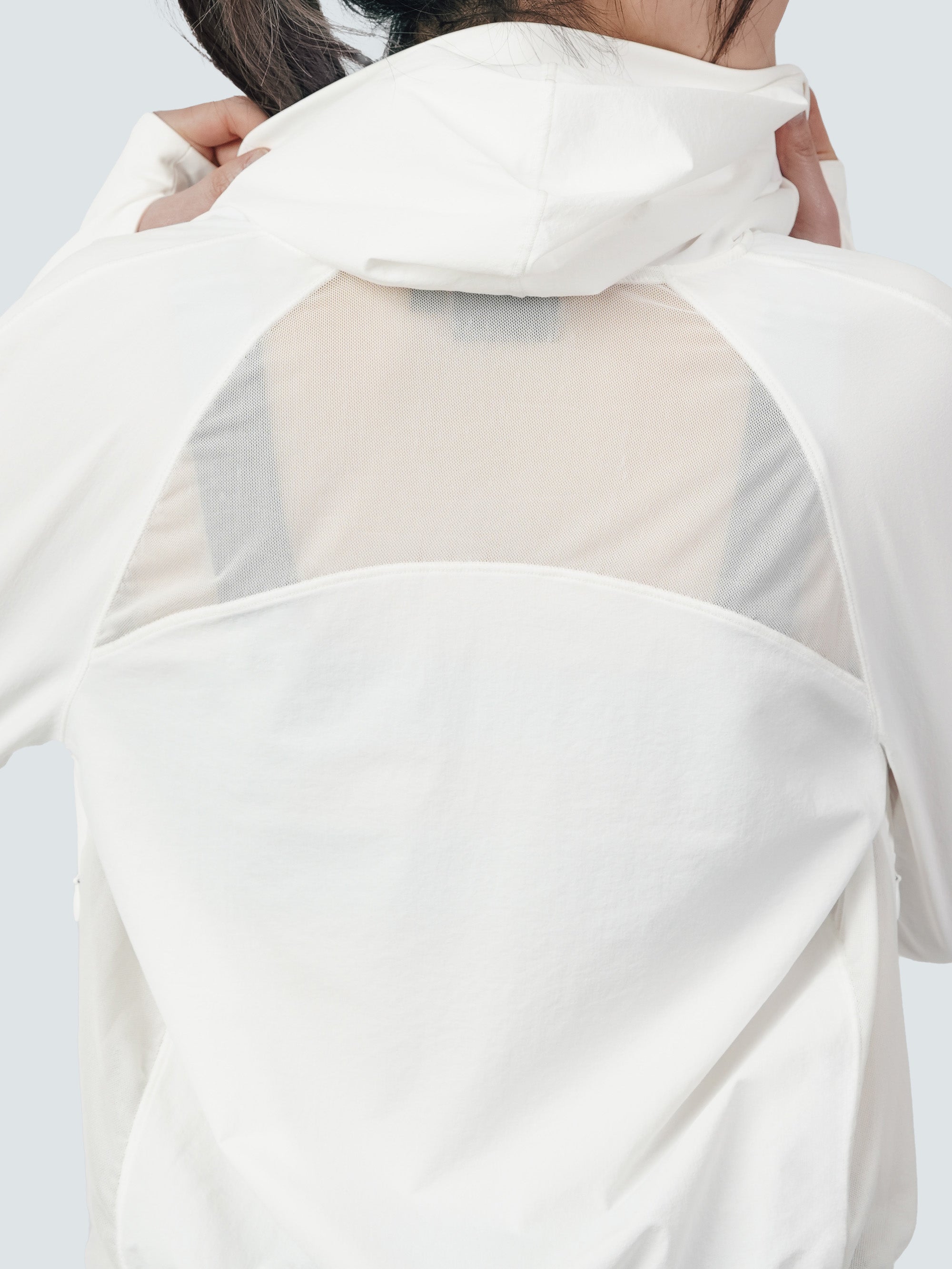 SWITCHING MESH FOODED JACKET